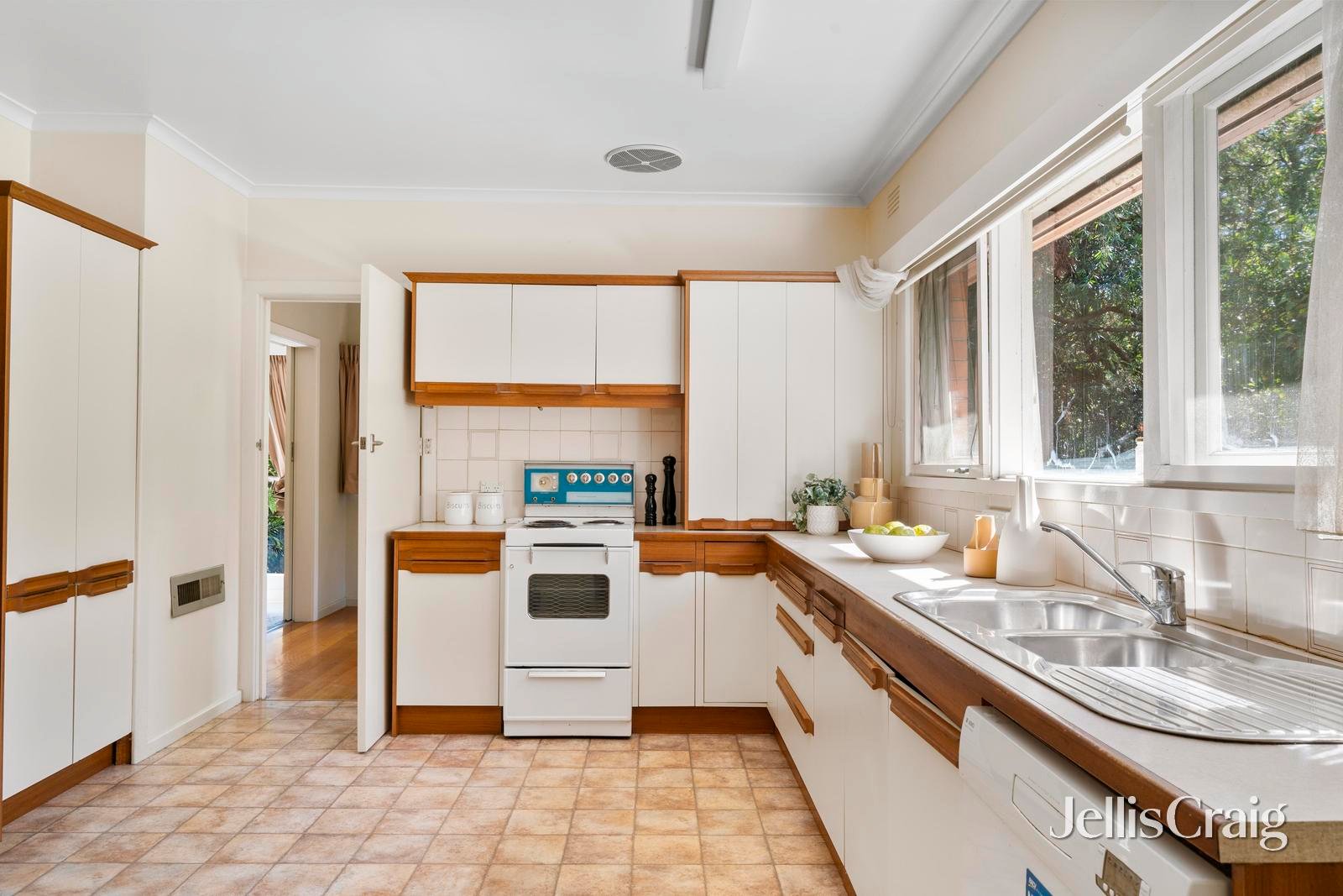494 Highbury Road, Mount&nbsp;Waverley image 5