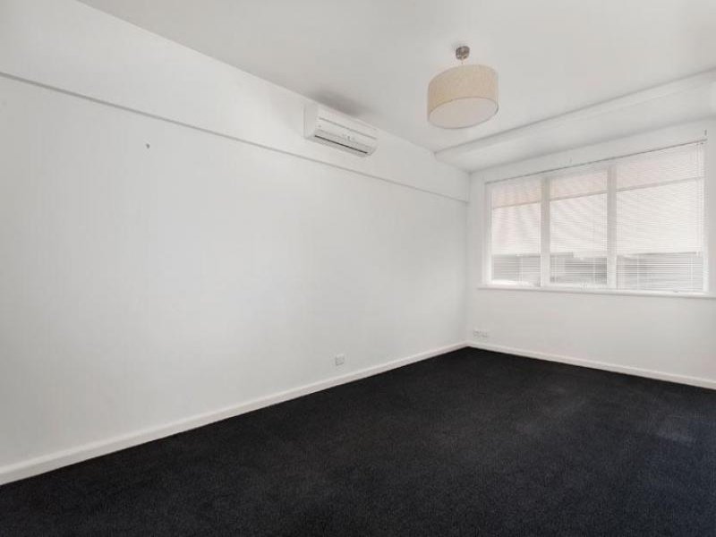 4/95 Manningtree Road, Hawthorn image 2