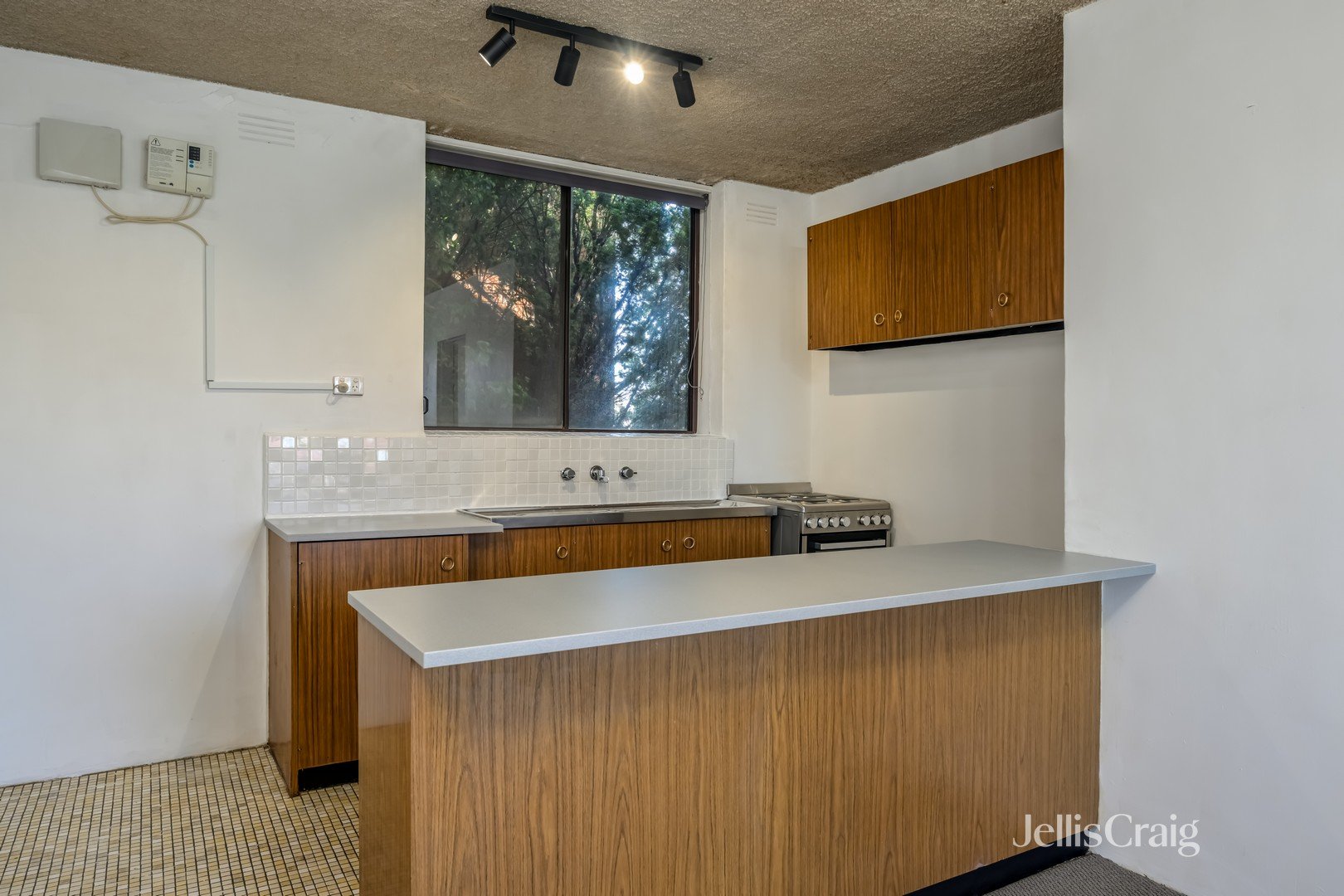 4/96-98 Glenlyon Road, Brunswick image 3