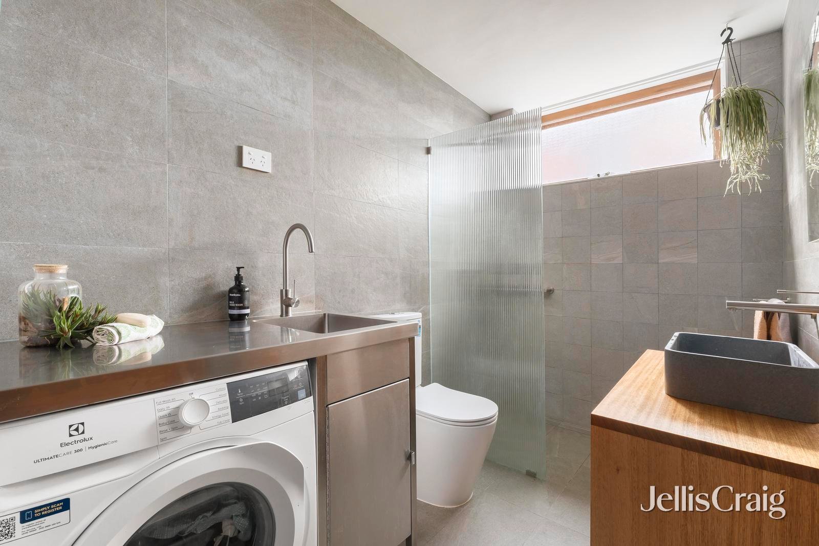 4/96 Flemington Road, Parkville image 8