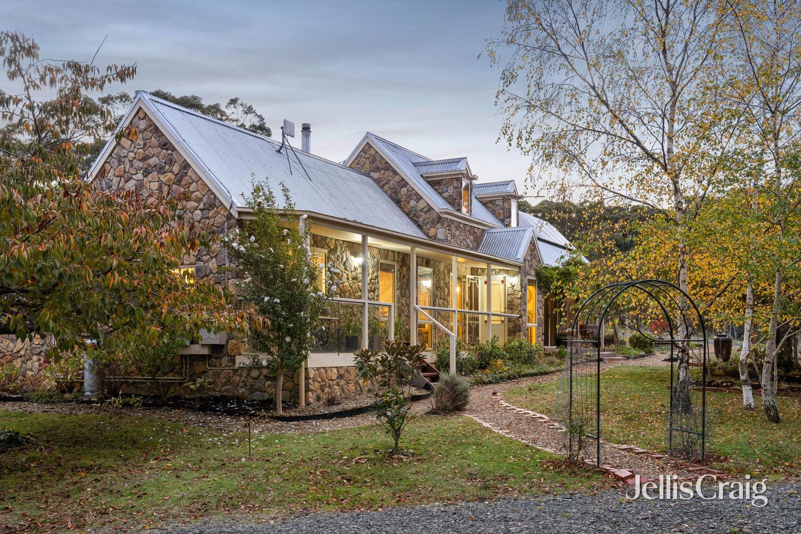 496 Lloyds Lane, Napoleons image 33
