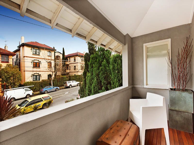 4/98 Barkly Street, St Kilda image 7