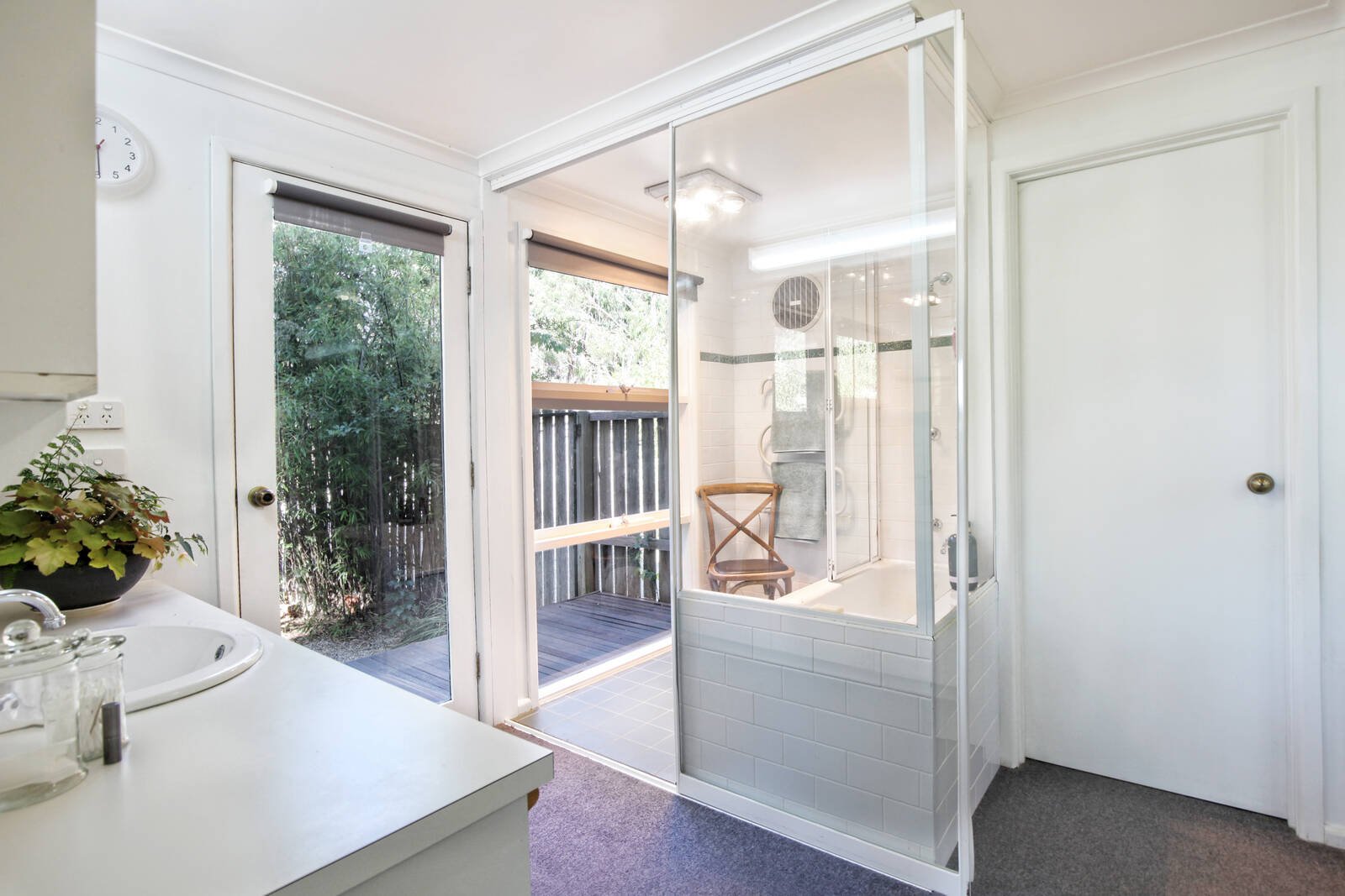 Property Gallery Thumbnail 11