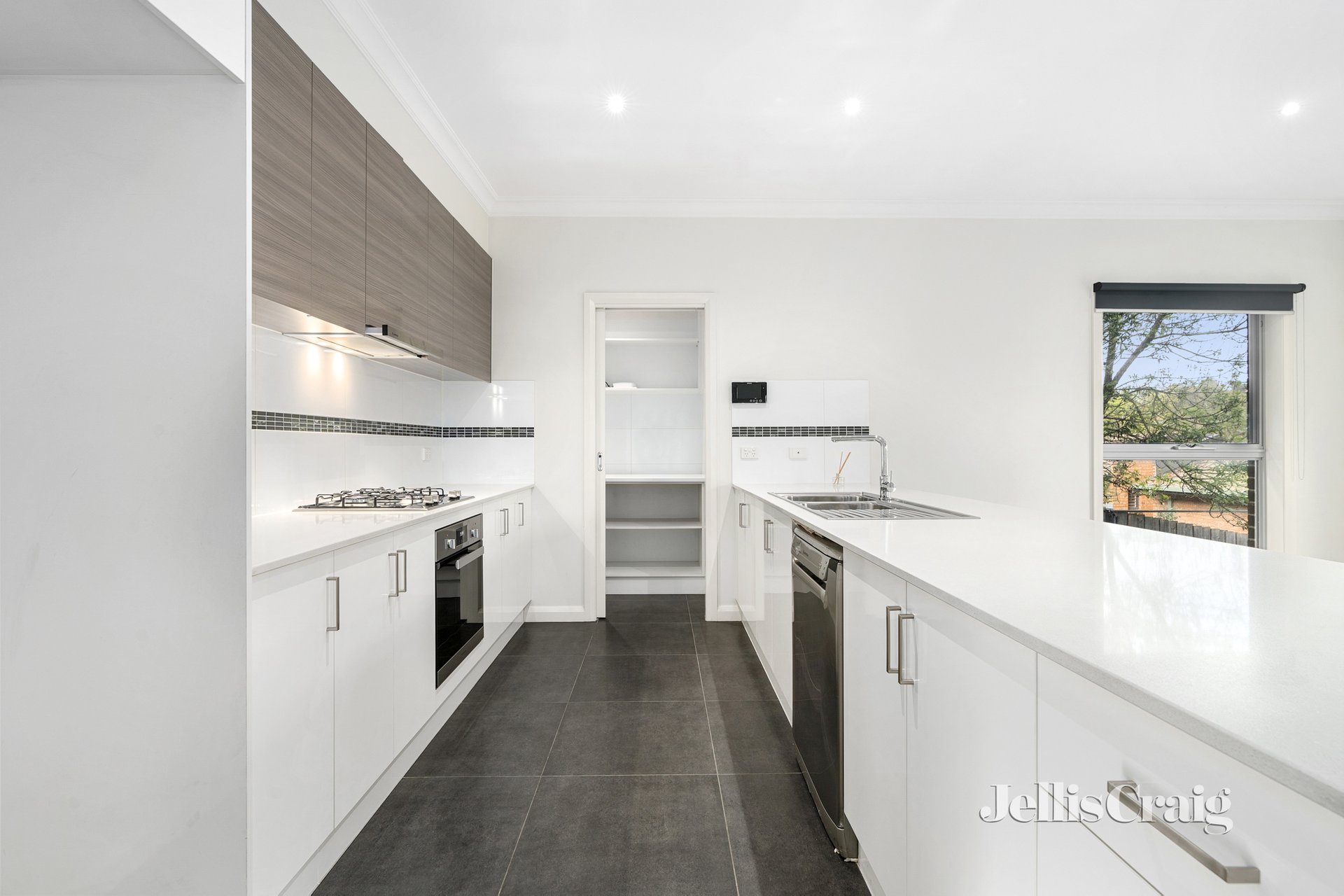 4/99 Rosanna Road, Heidelberg image 2