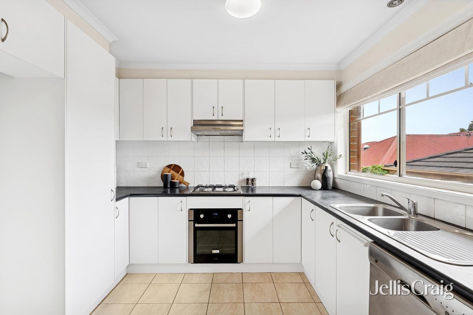 49A Warrandyte Road, Ringwood image 4