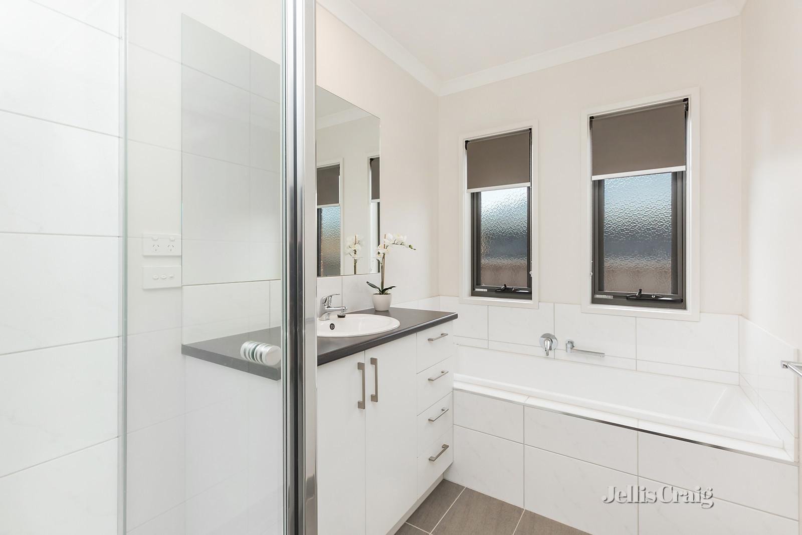 49b Ireland Street, Mckenzie Hill image 7