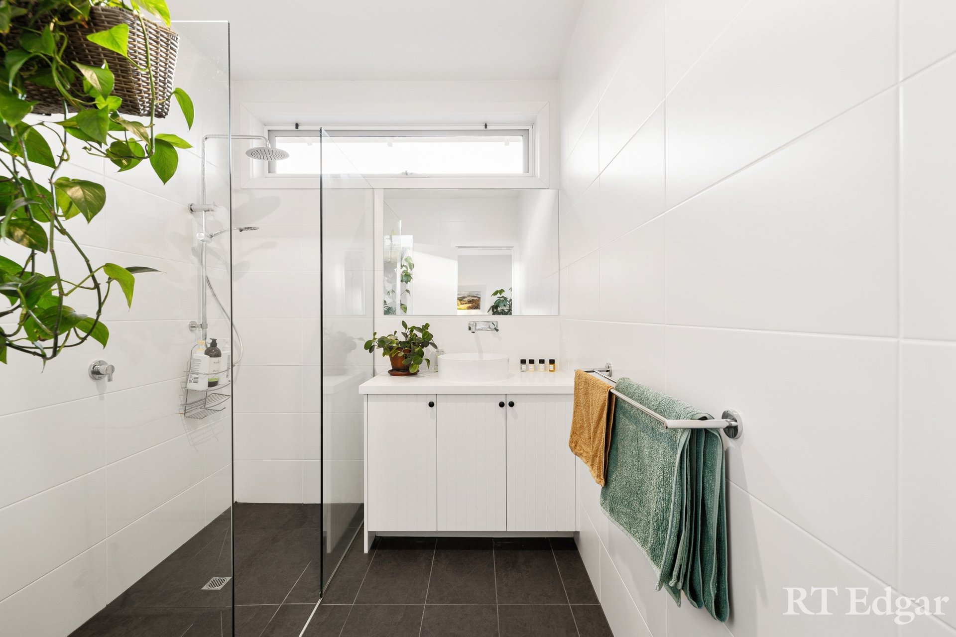 Property Gallery Thumbnail 9