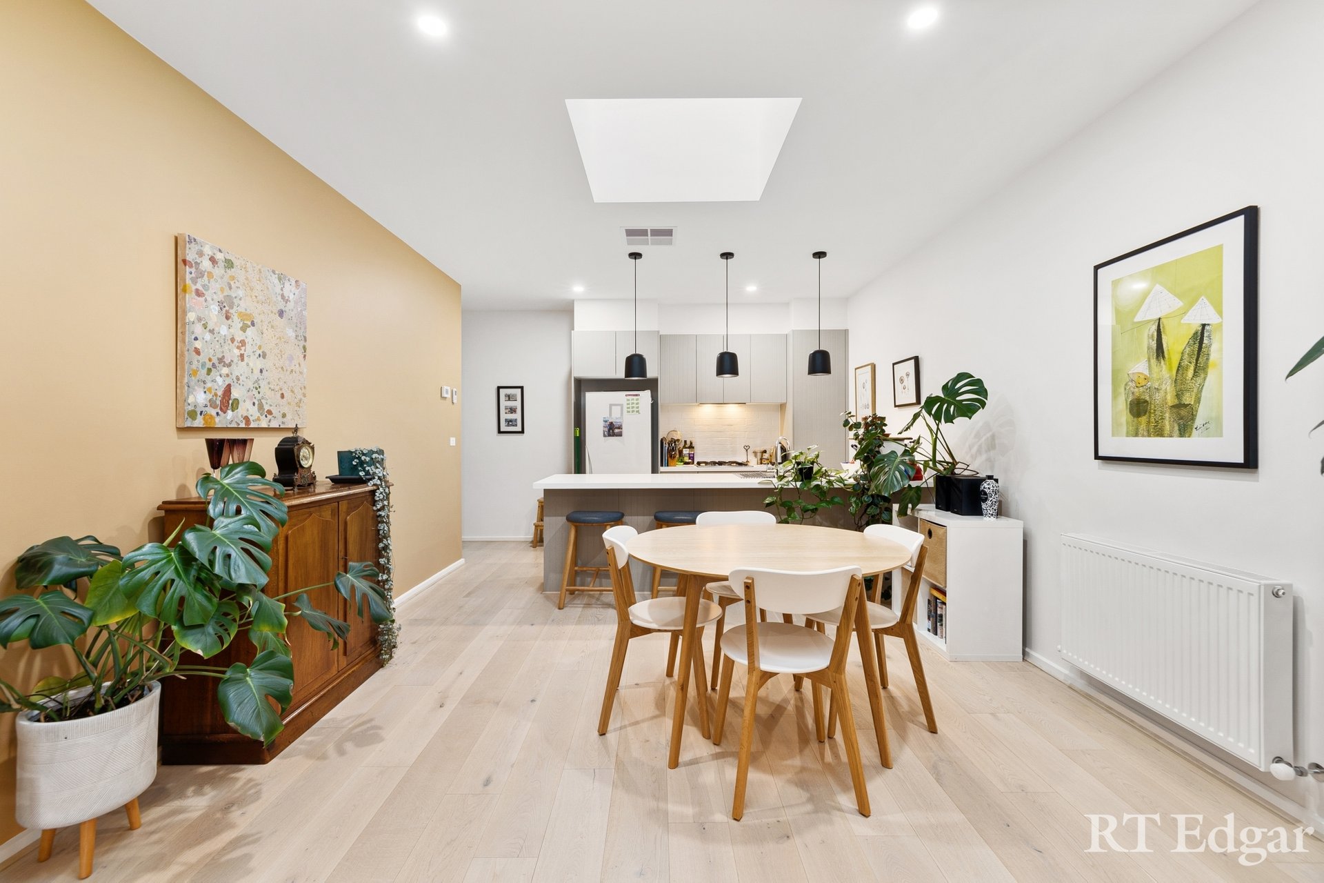Property Gallery - Main Image