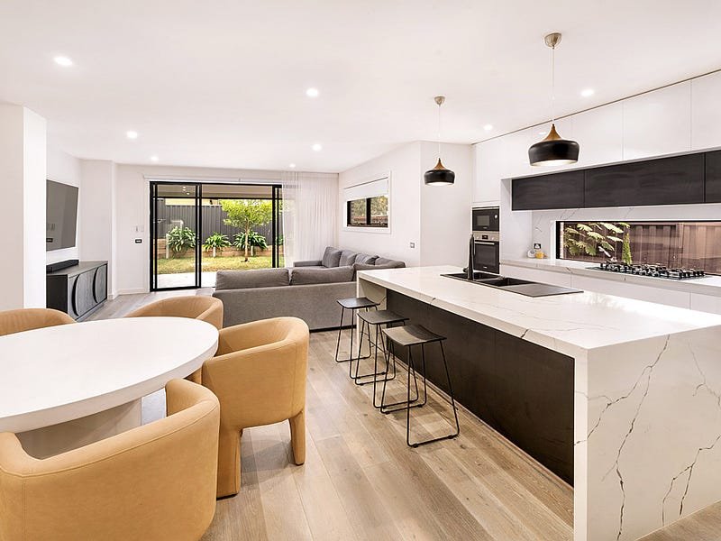 Property Gallery Thumbnail 3