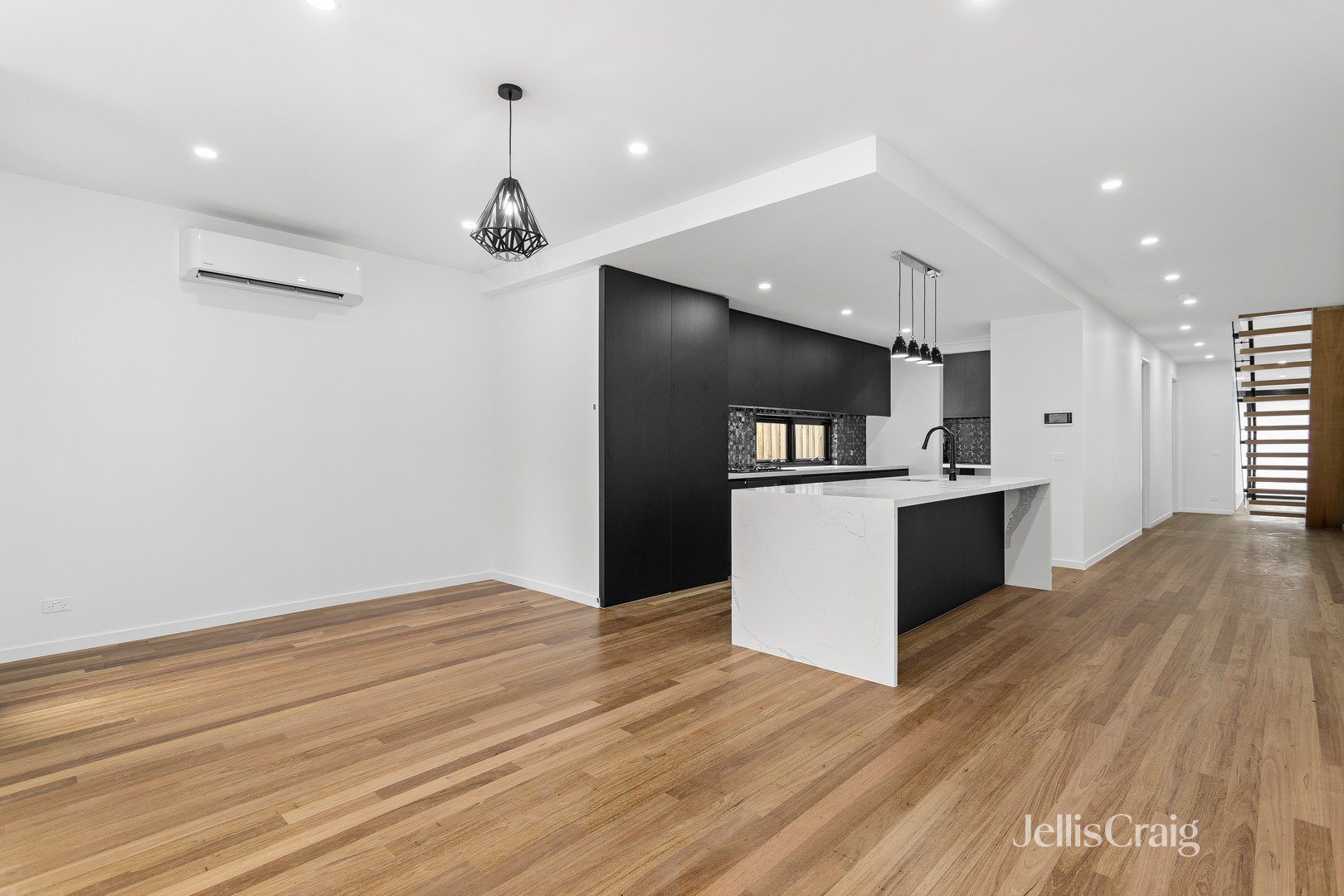 4A Benbow Street, Yarraville image 4