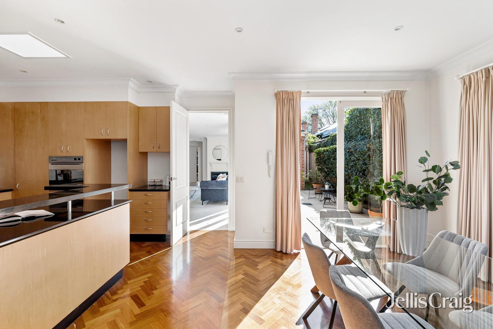 4A Lysterville Avenue, Malvern image 5
