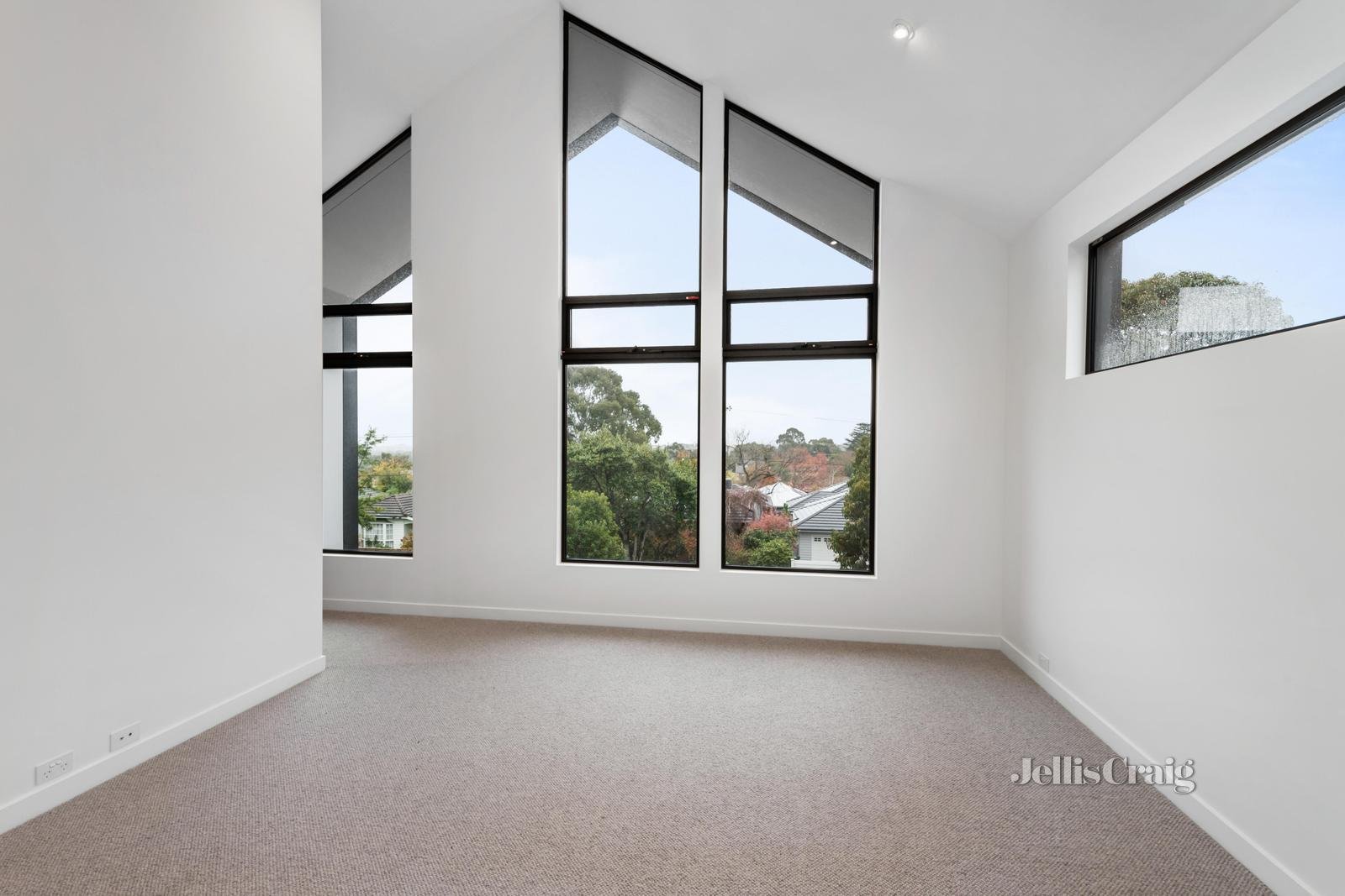 4a Raymond Street, Ashwood image 3