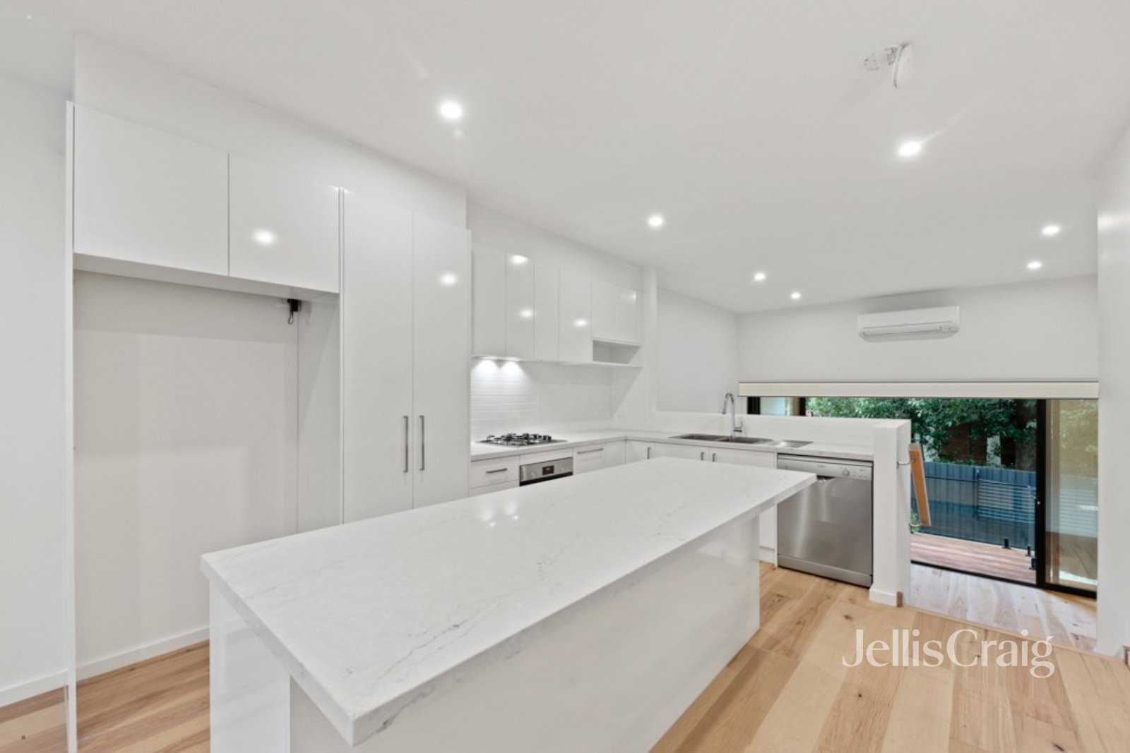 4A Rocke Street, Ivanhoe image 2