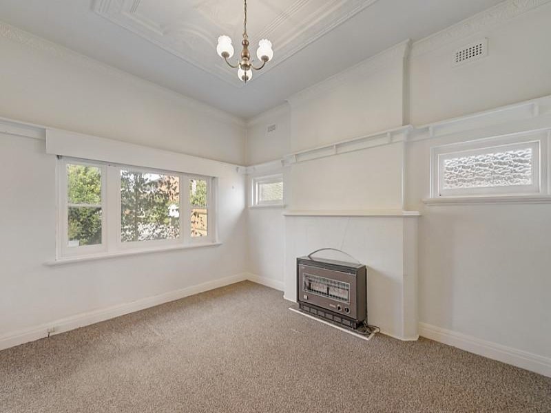 4A Severn Street, Balwyn North image 5