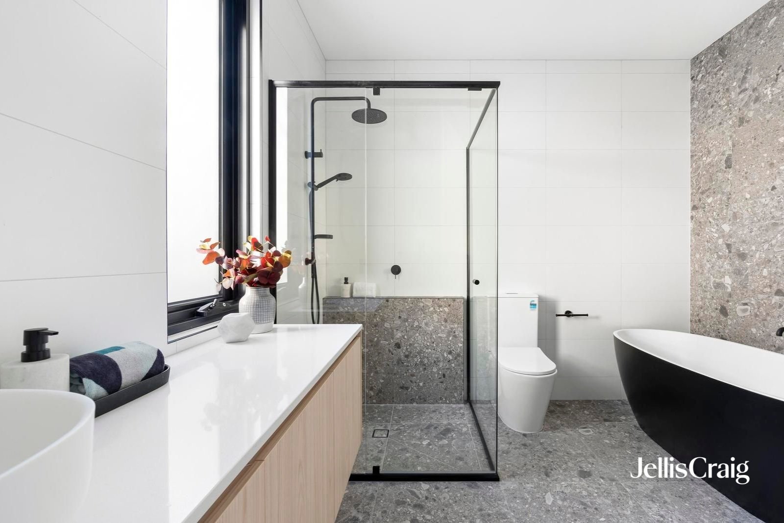 4A Tuppal Place, Keilor East image 8