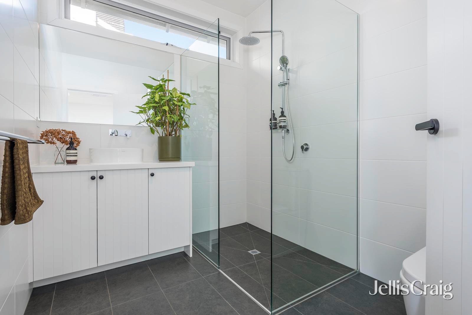 4B Anslow Street, Woodend image 10