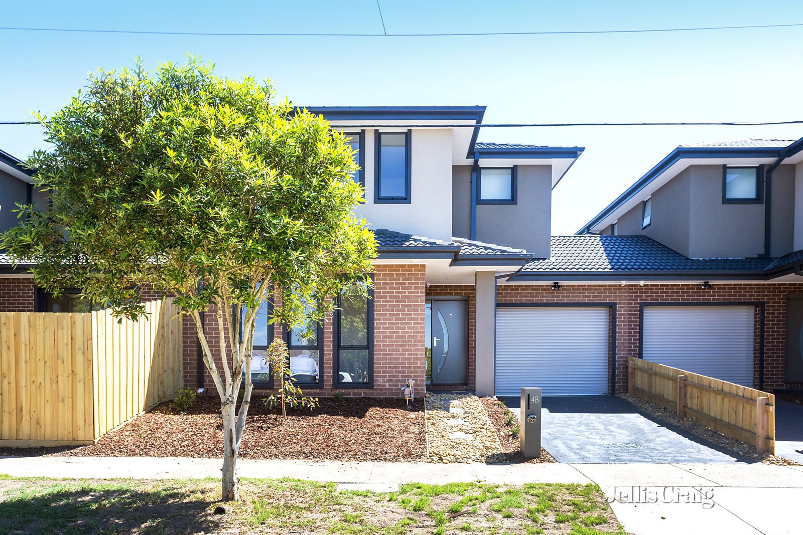 4B Bales Street, Mount Waverley image 1