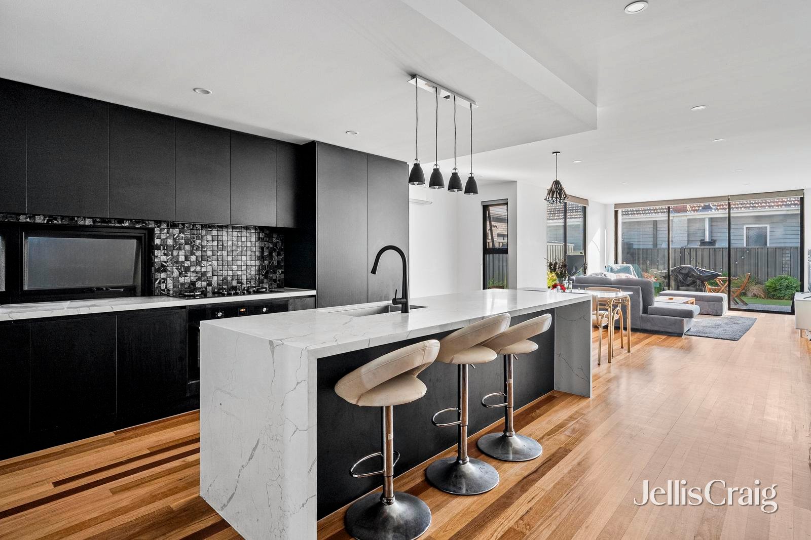 4B Benbow Street, Yarraville image 2