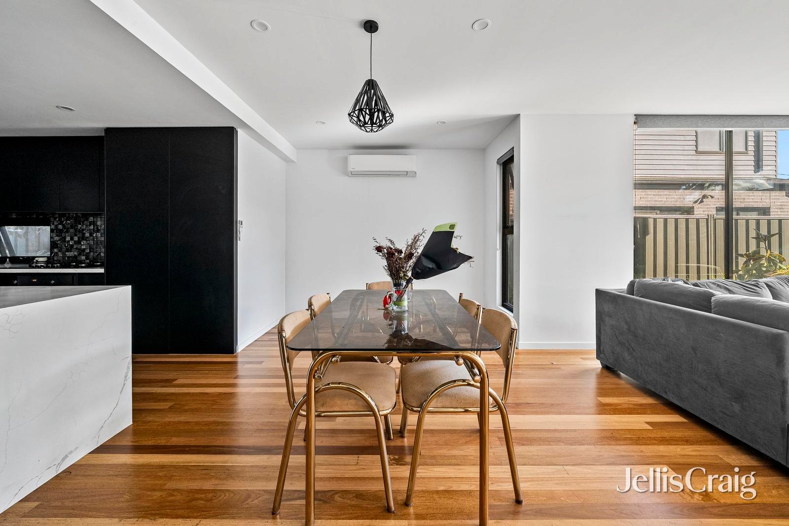 4B Benbow Street, Yarraville image 4