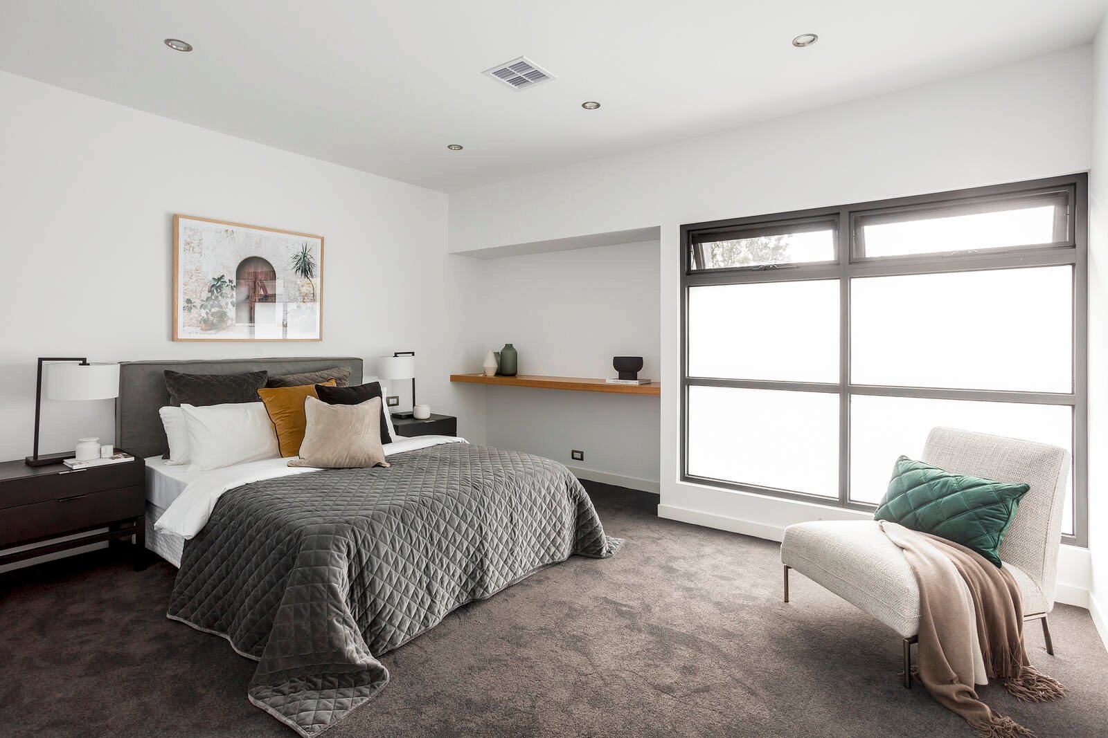 Property Gallery Thumbnail 9
