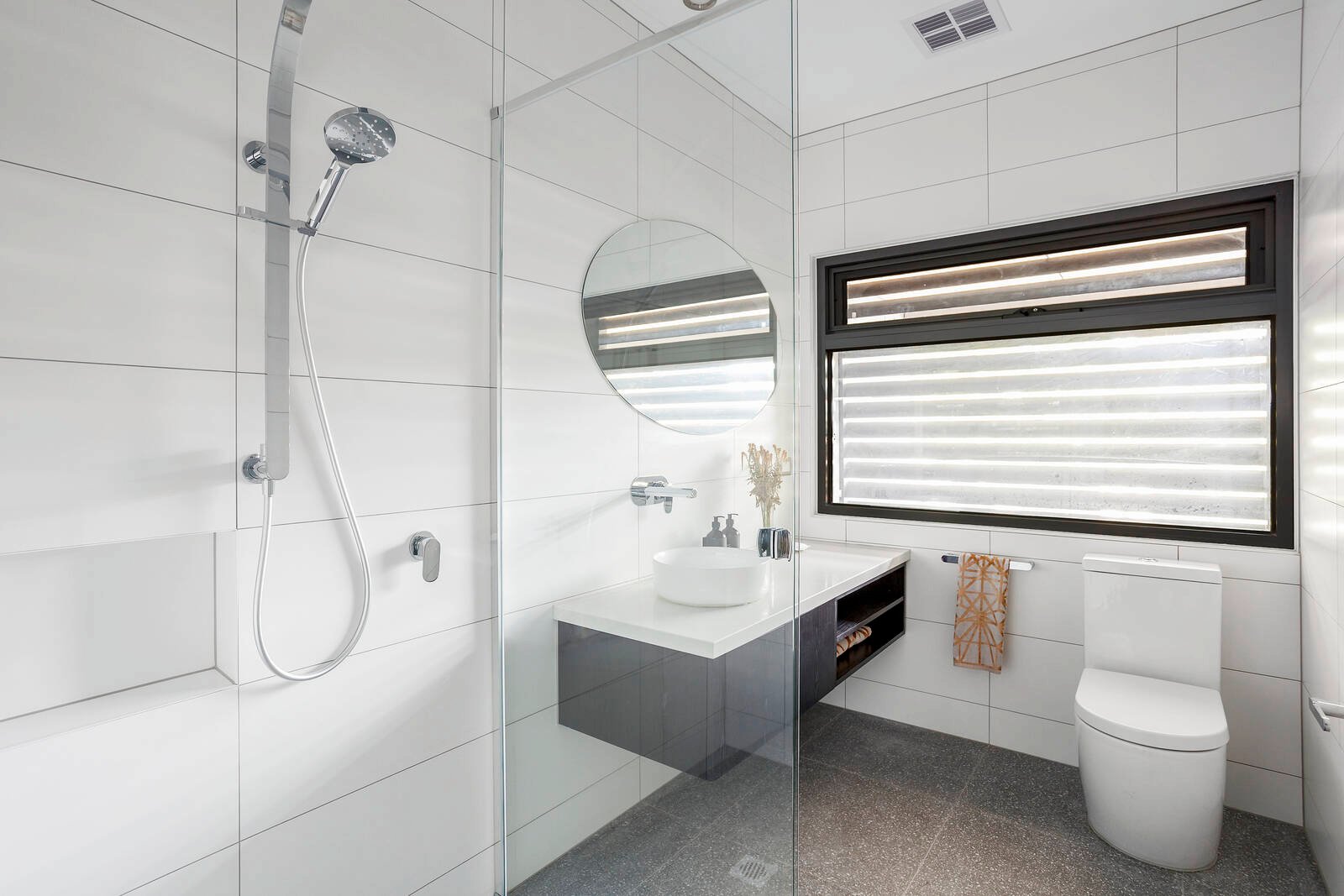 Property Gallery Thumbnail 12
