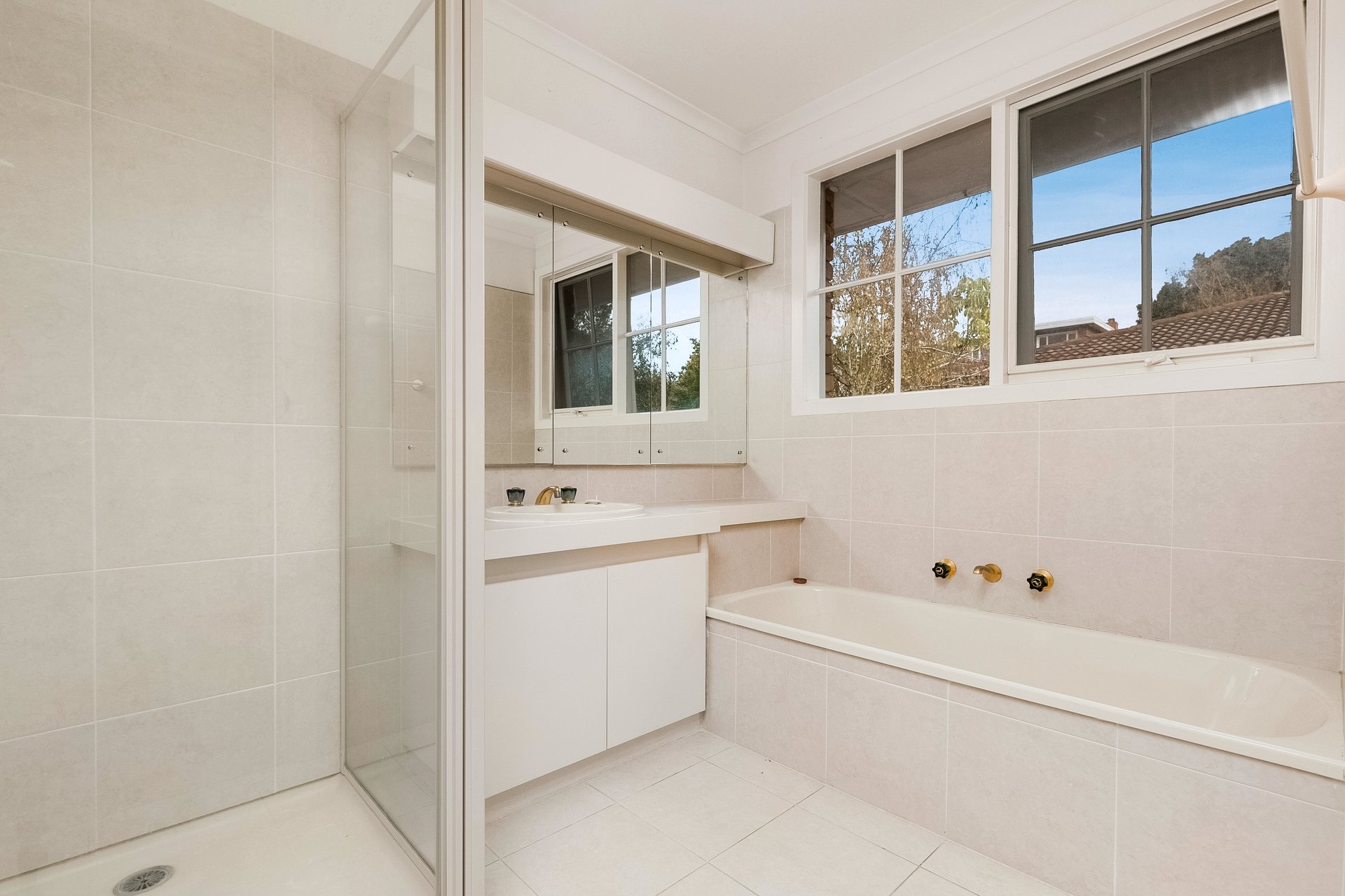 Property Gallery Thumbnail 7