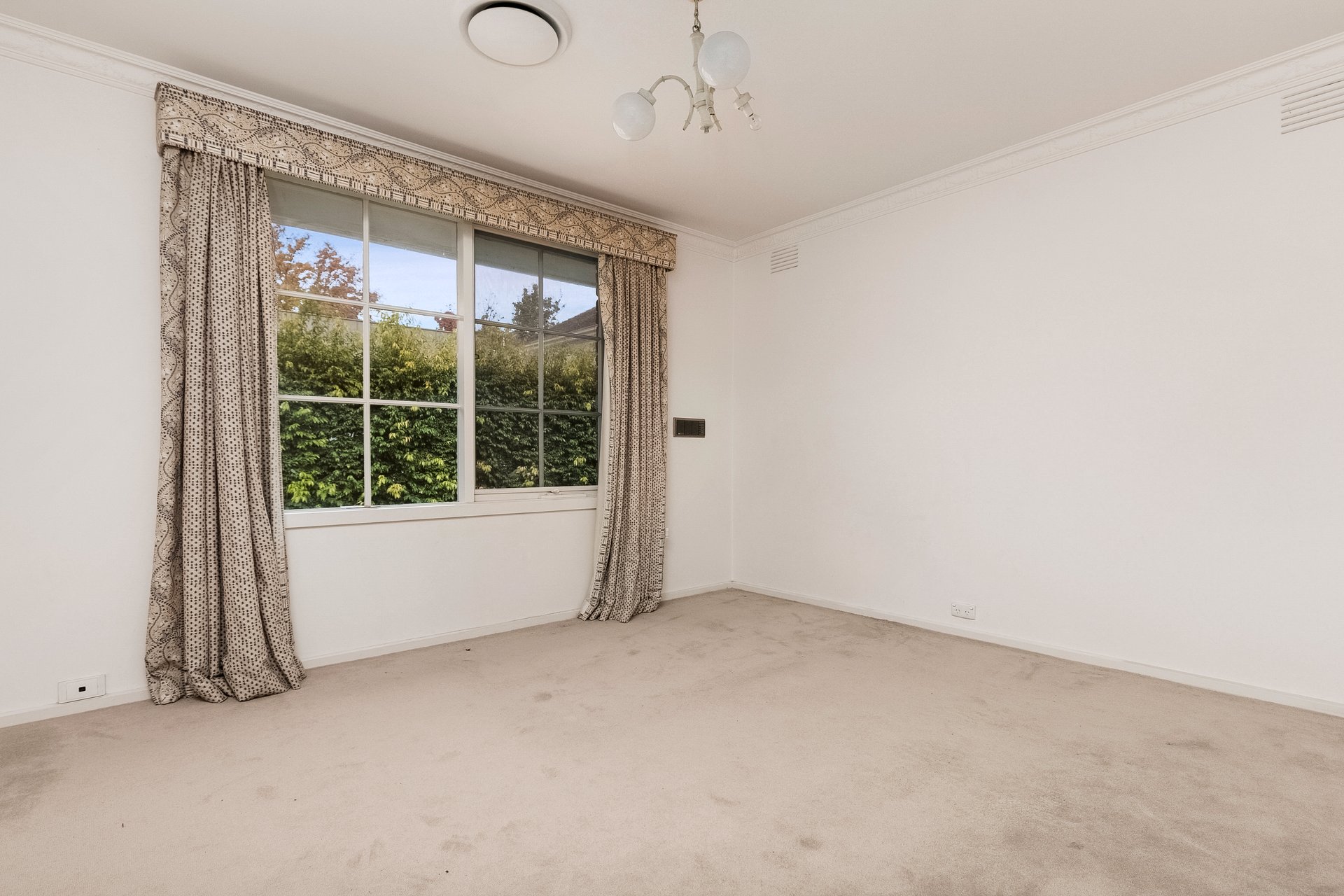 Property Gallery Thumbnail 4