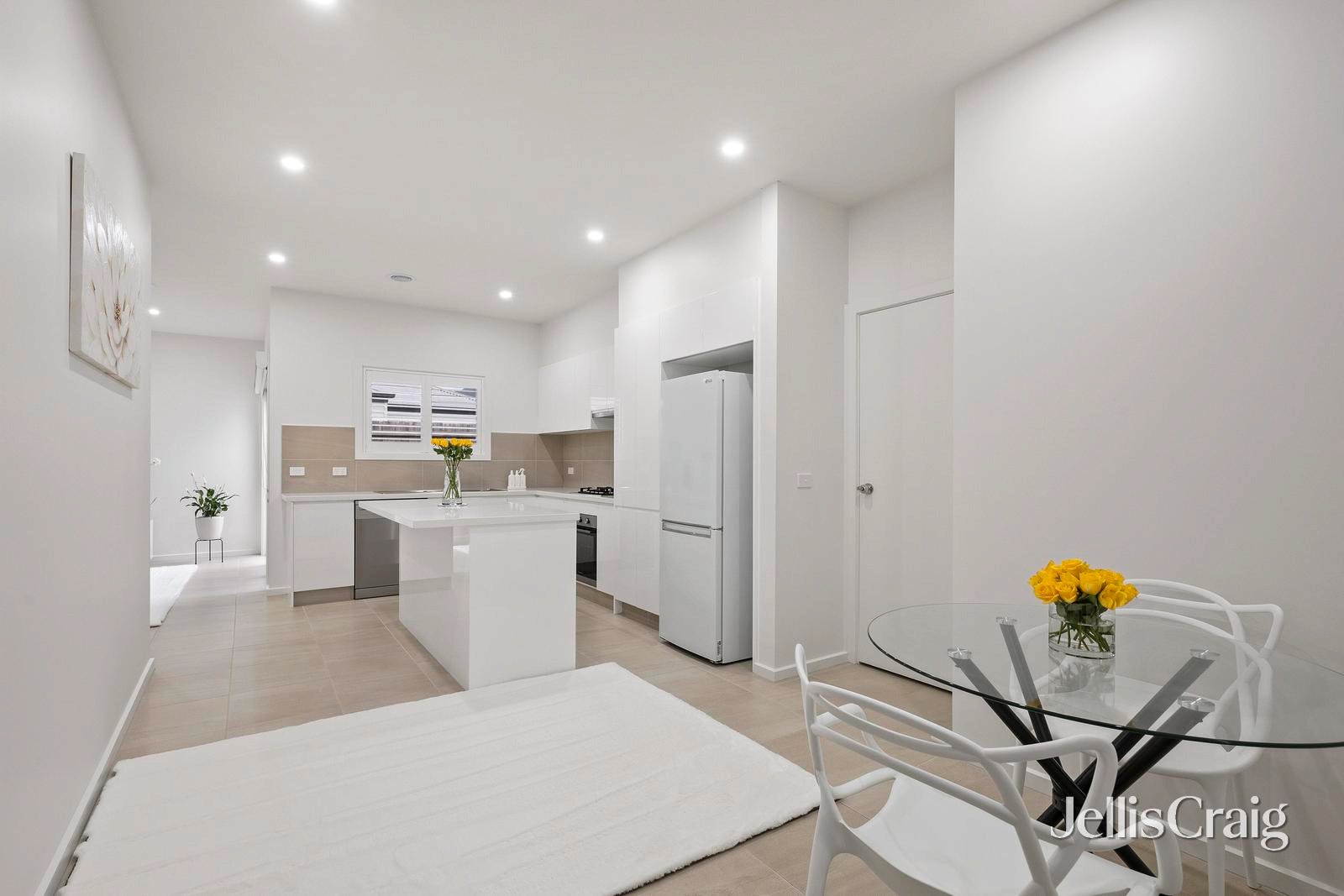 4B Kevin Court, Kilsyth image 5