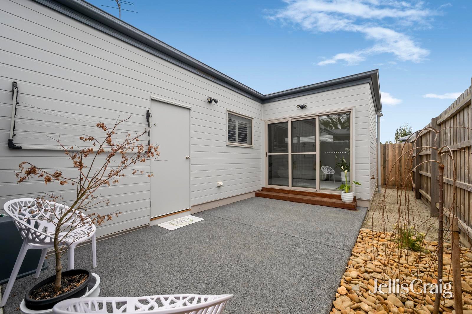 4B Kevin Court, Kilsyth image 10