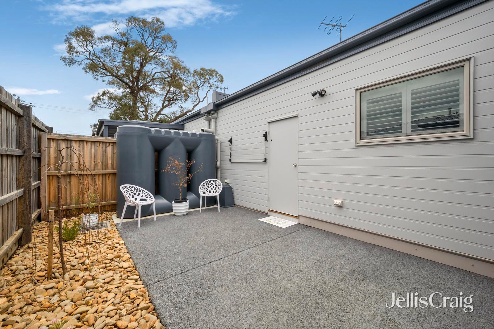 4B Kevin Court, Kilsyth image 11