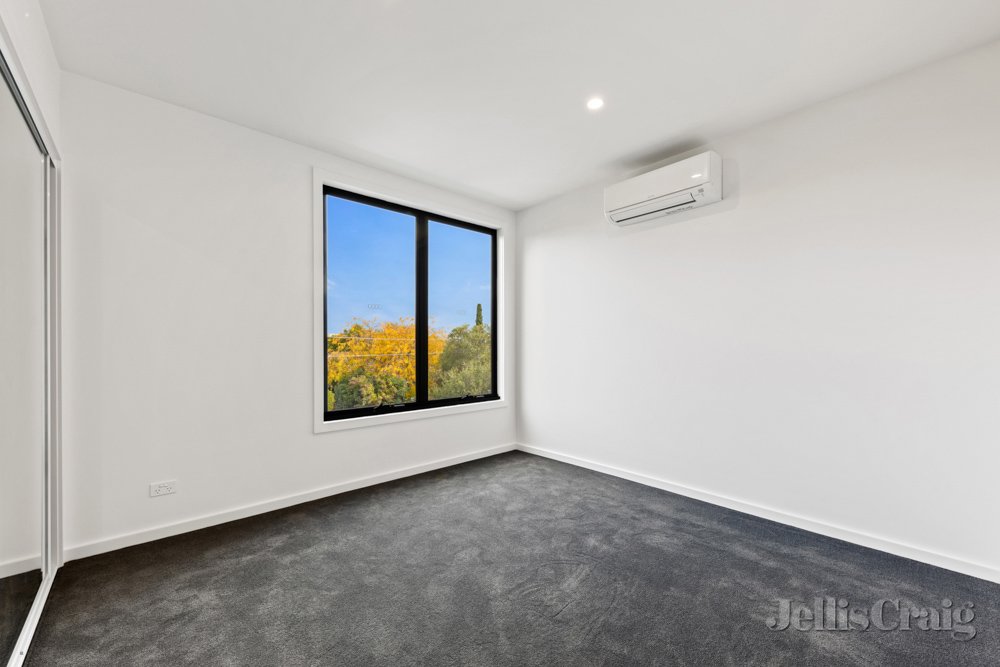4B Rocke Street, Ivanhoe image 8
