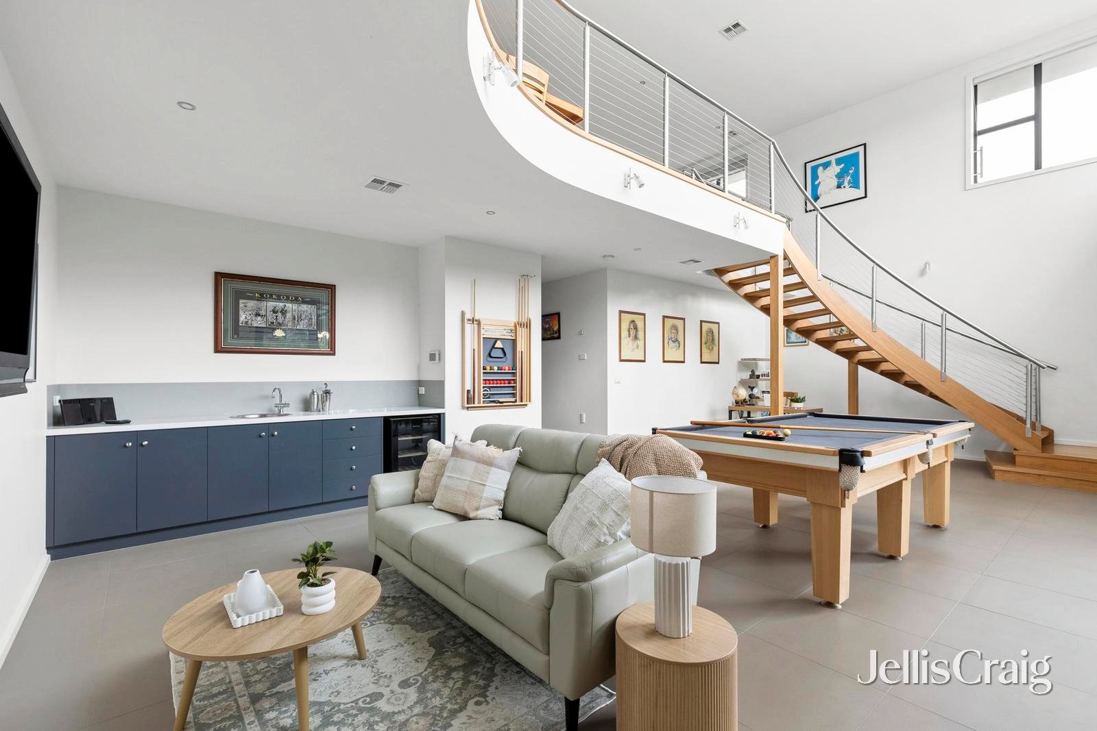 4C Chesterfield Court, Newtown image 9