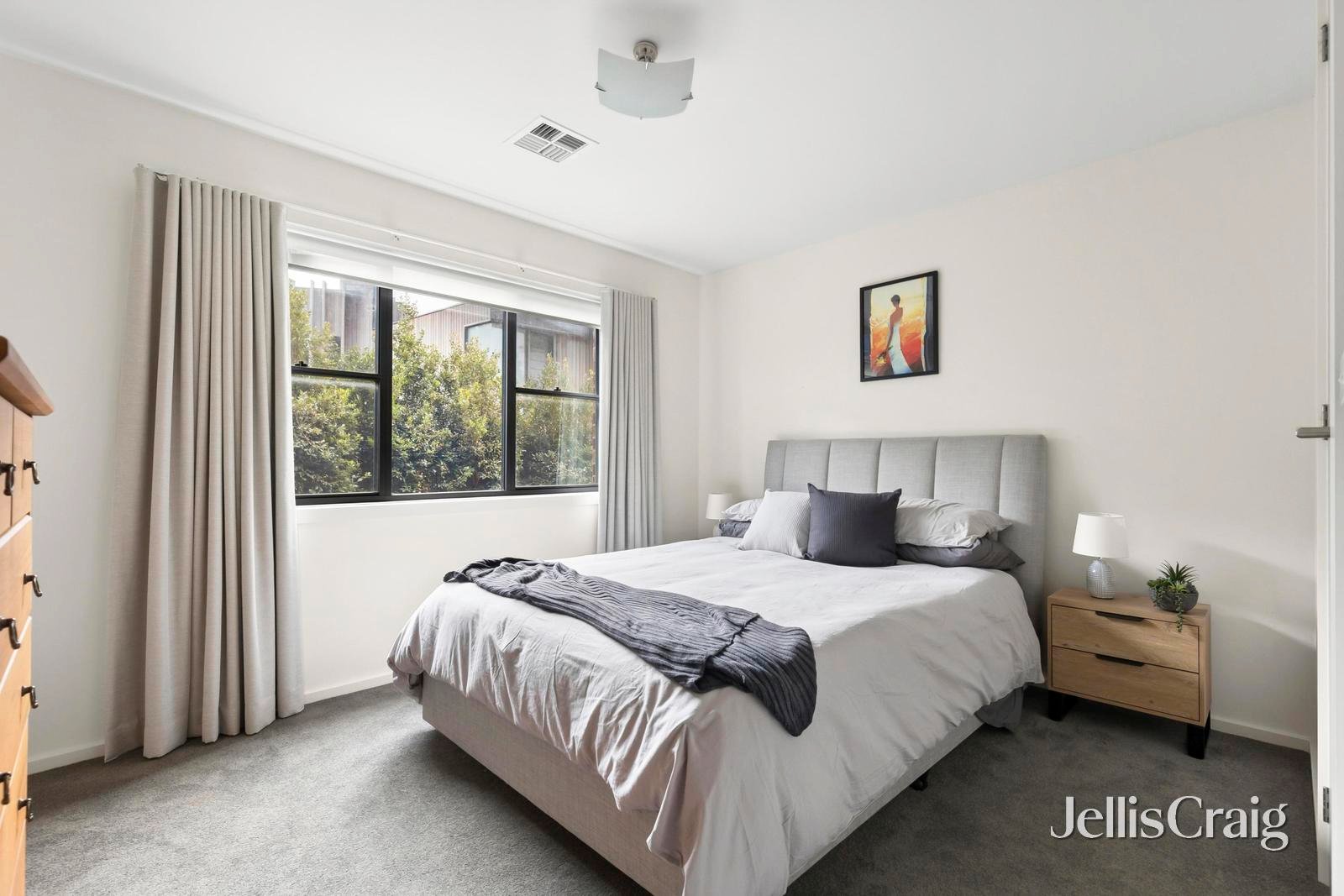 4C Chesterfield Court, Newtown image 16