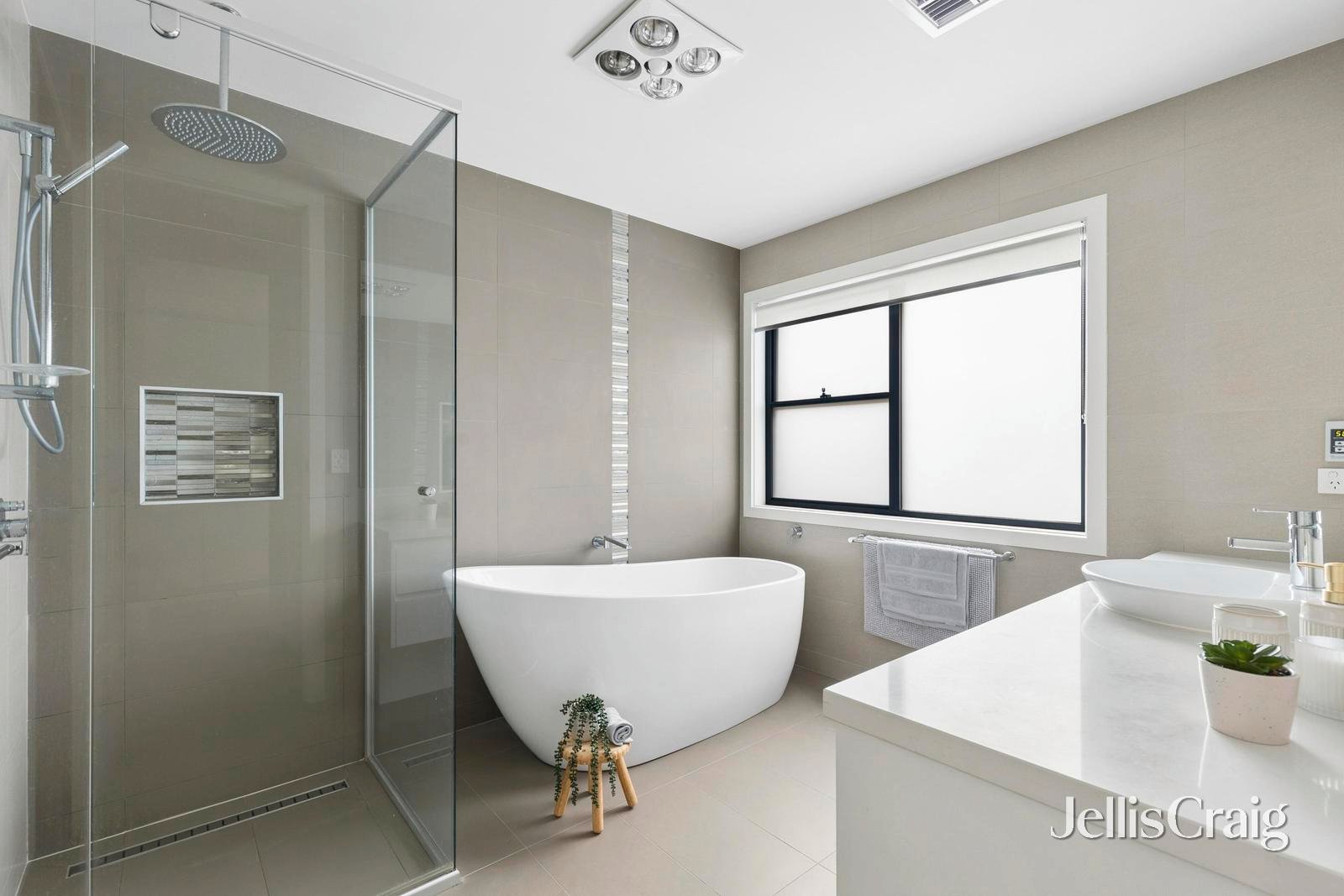 4C Chesterfield Court, Newtown image 19