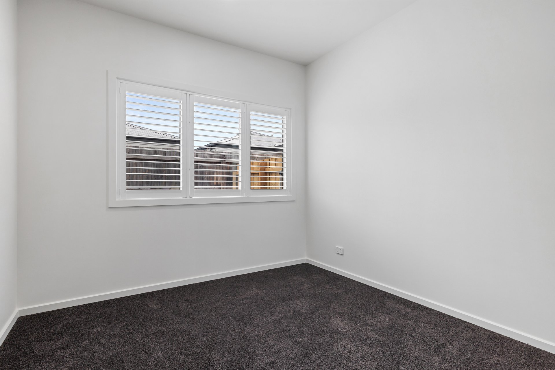 4C Kevin Court, Kilsyth image 7