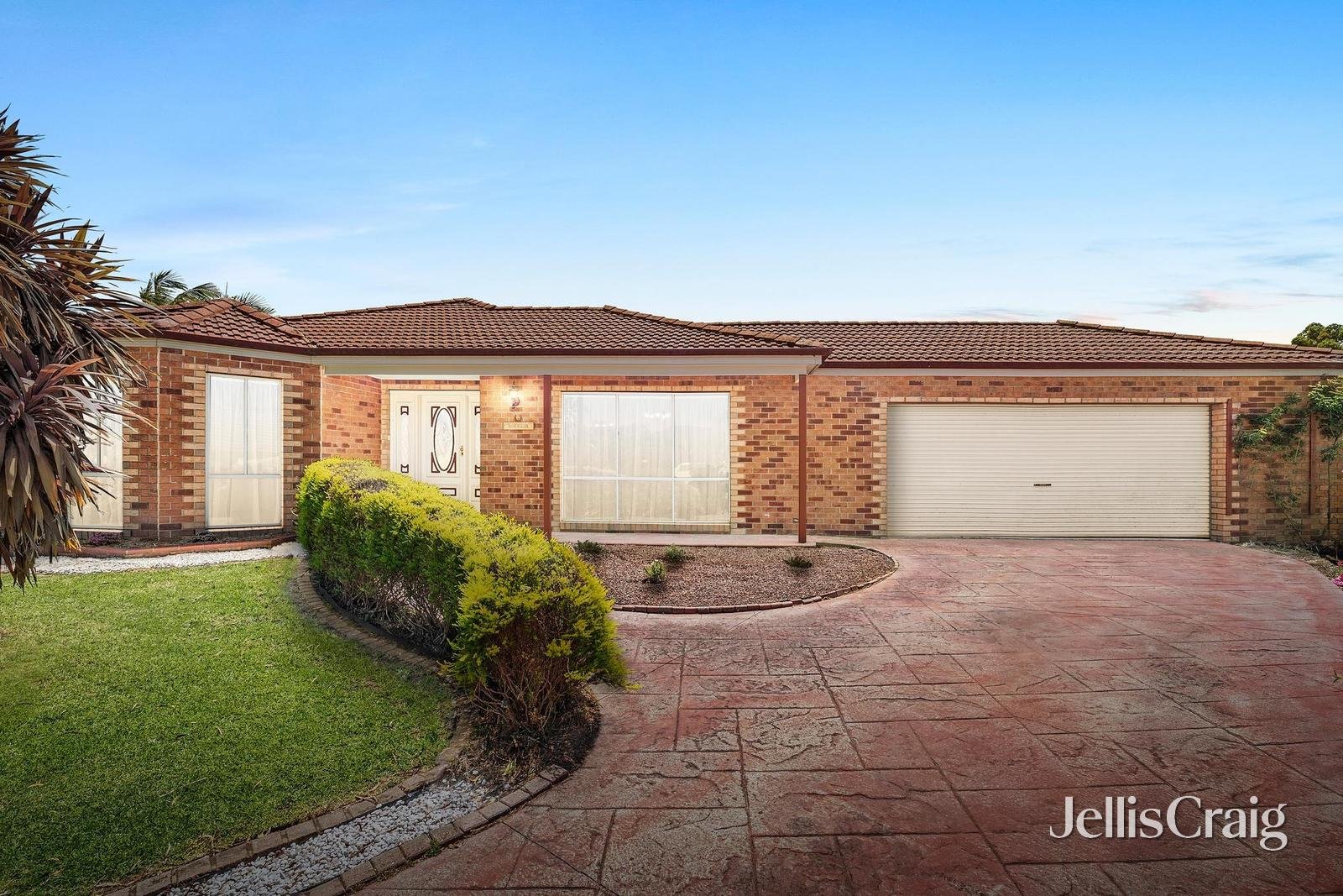 4C Wannan Court, Kilsyth image 1