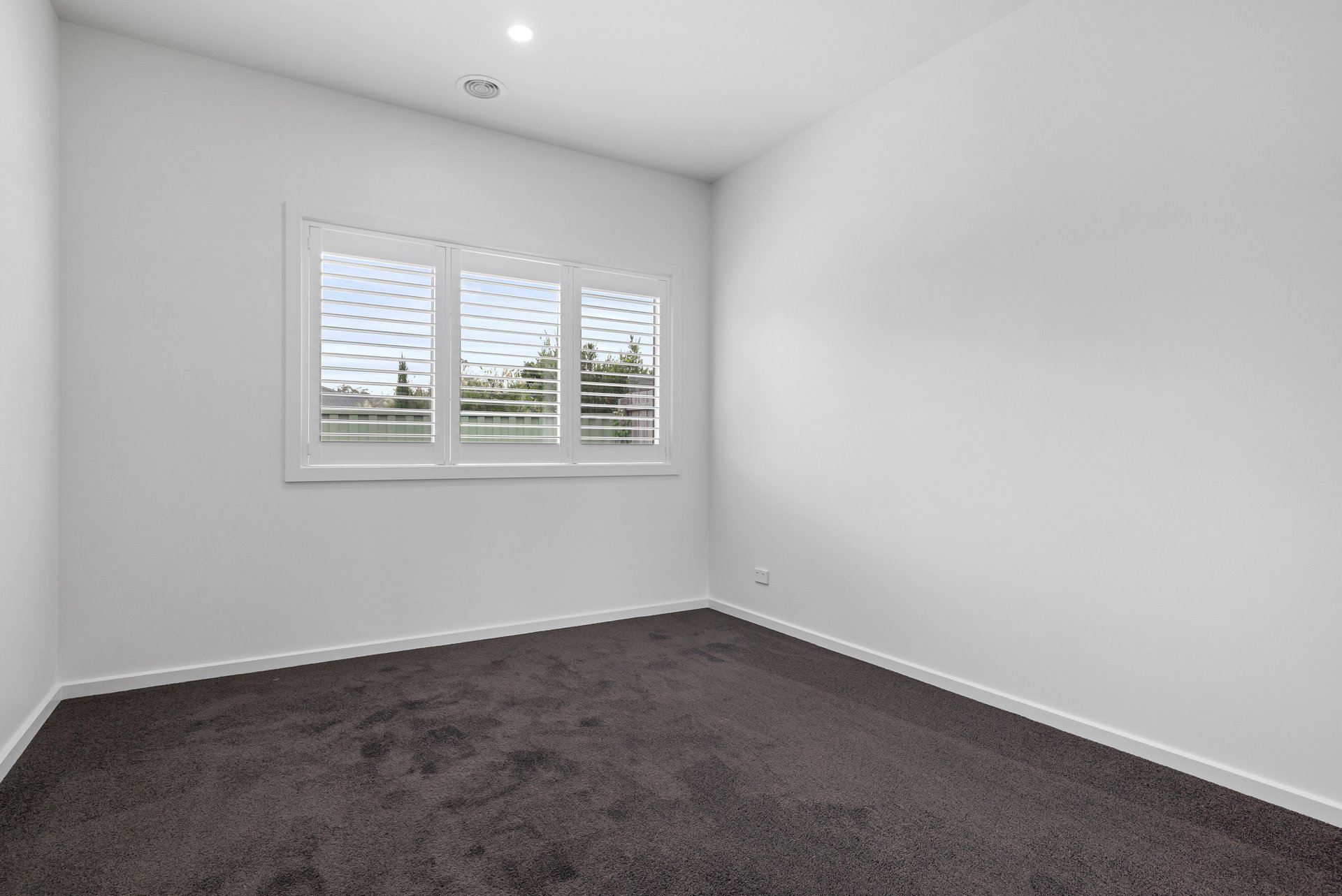 4D Kevin Court, Kilsyth image 6