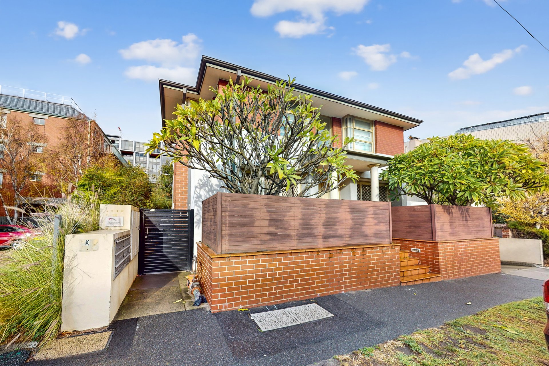 4 / K8 High Street PRAHRAN