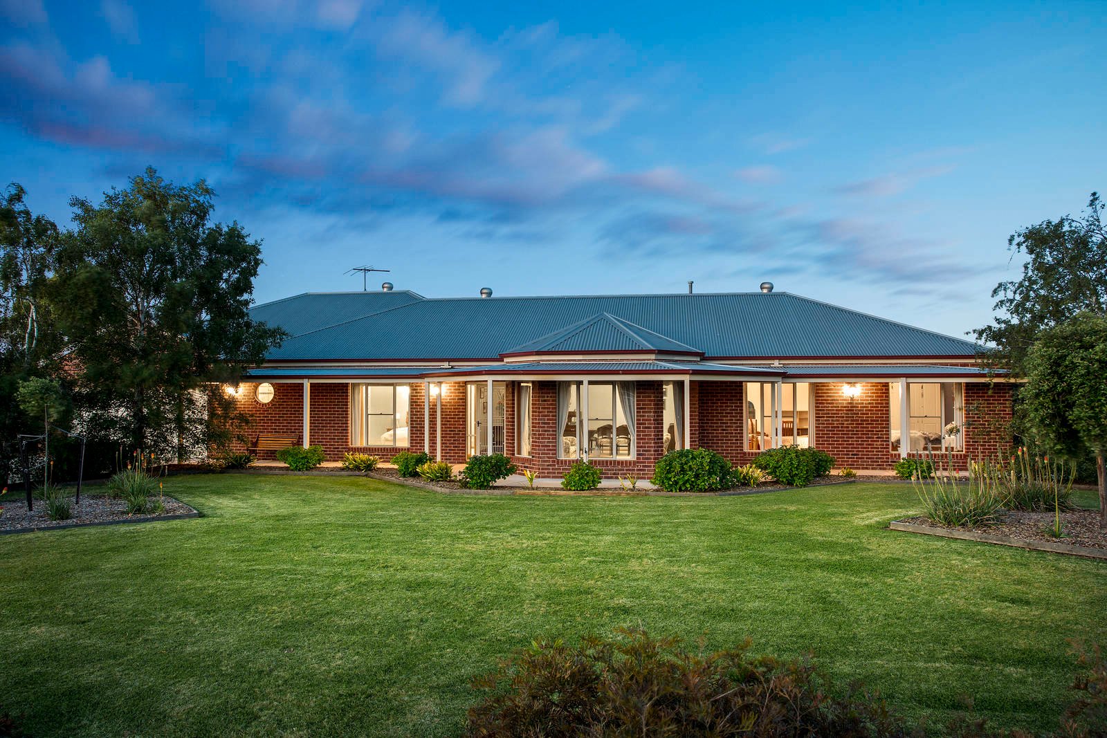 Property Gallery Thumbnail 2