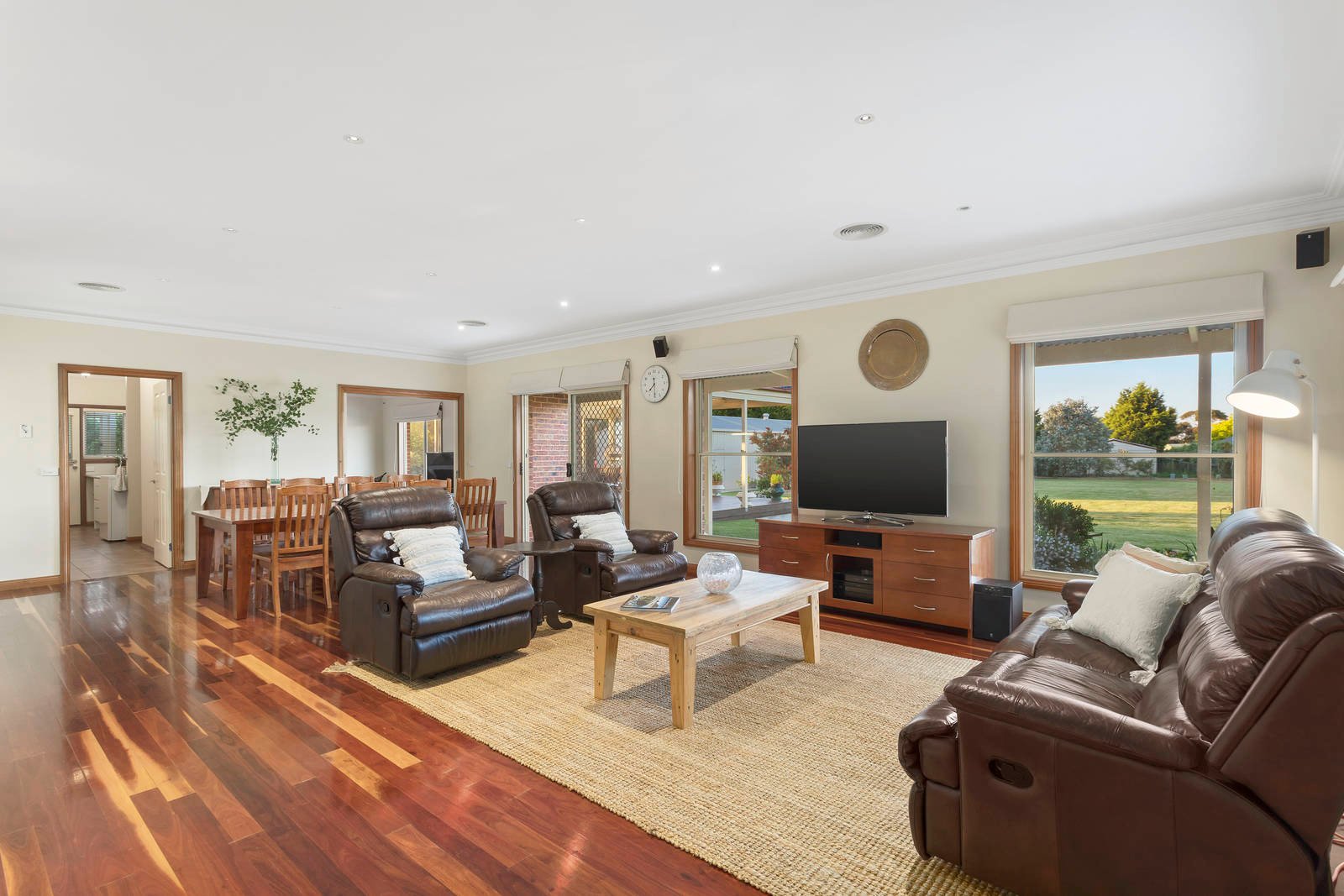 Property Gallery Thumbnail 9