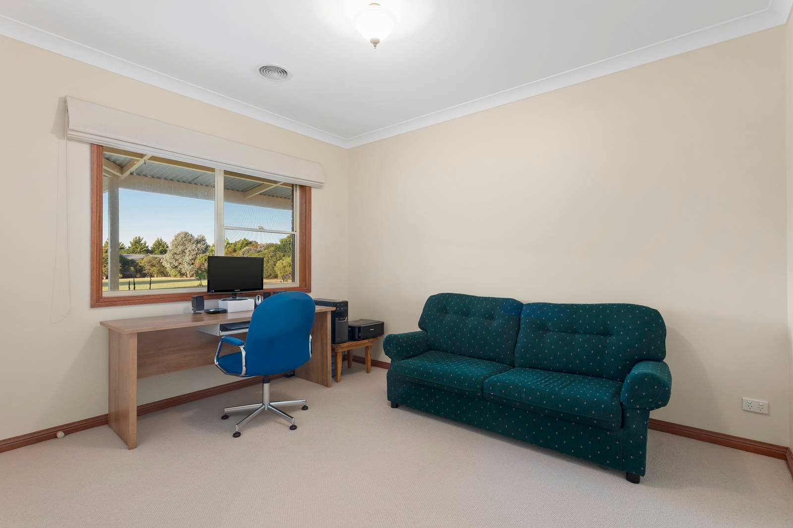 Property Gallery Thumbnail 12