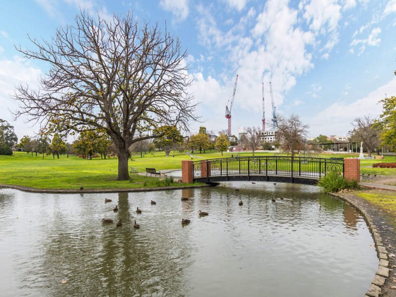 5 - 7 Irving Avenue, Box Hill image 3