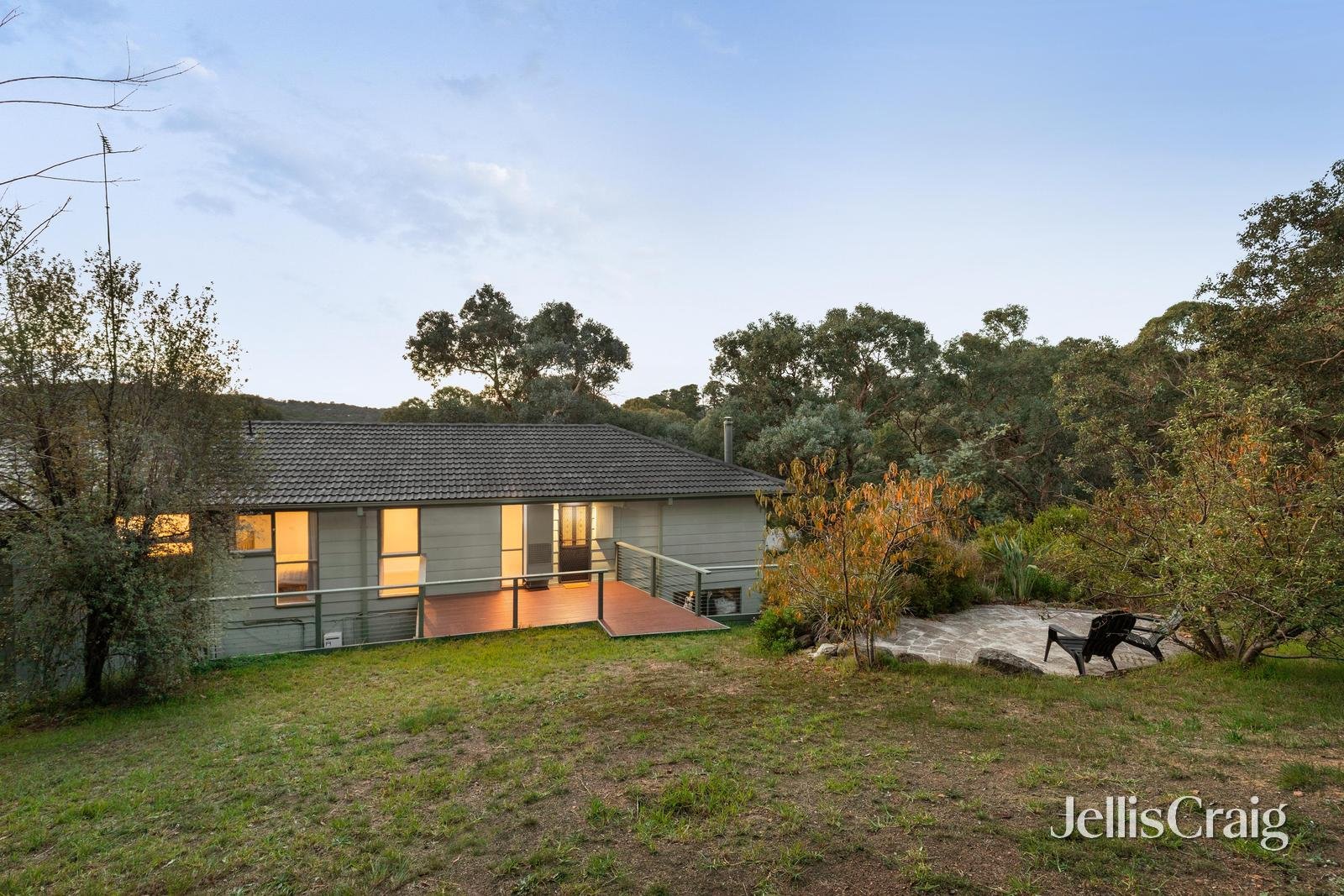 5-7 Lynnbrae Avenue, Hurstbridge image 2