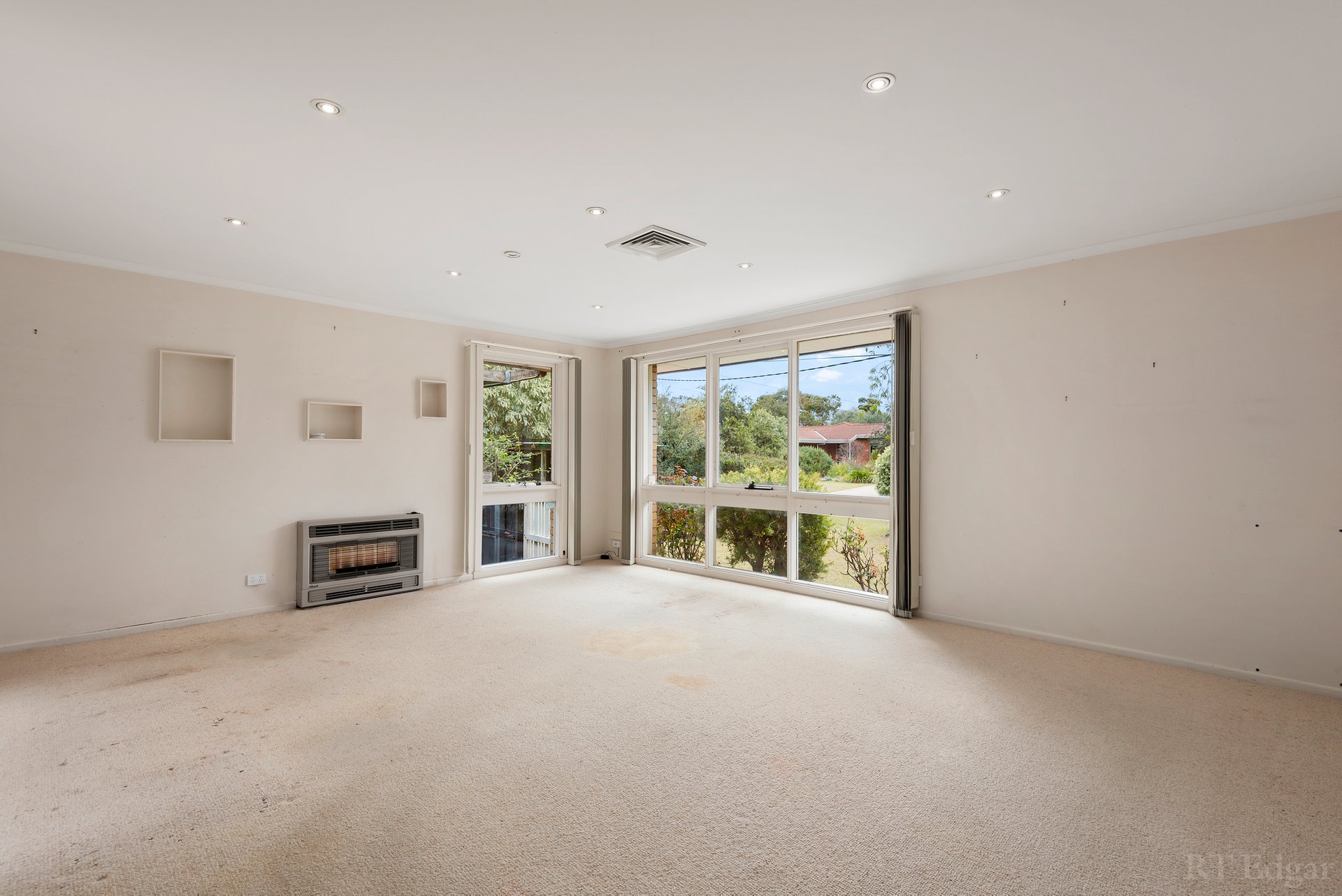 Property Gallery Thumbnail 8