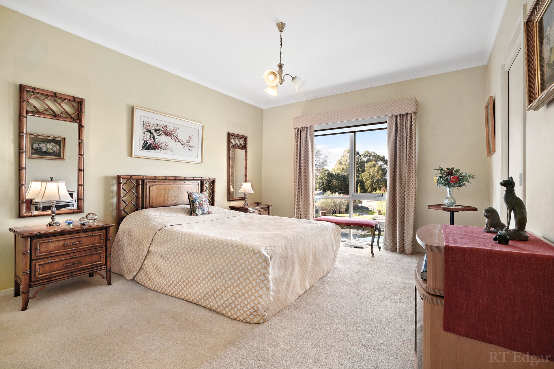 Property Gallery Thumbnail 6