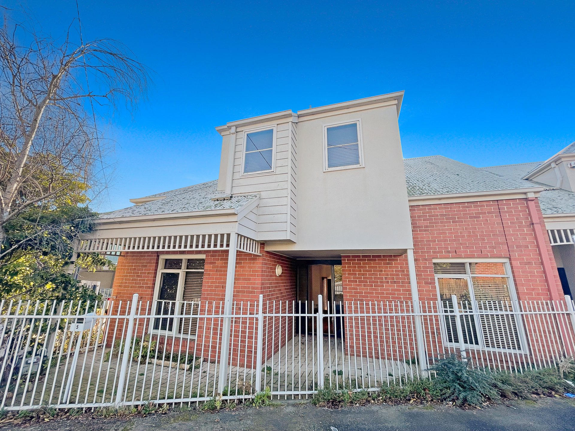5 Admiral Place, Geelong image 1