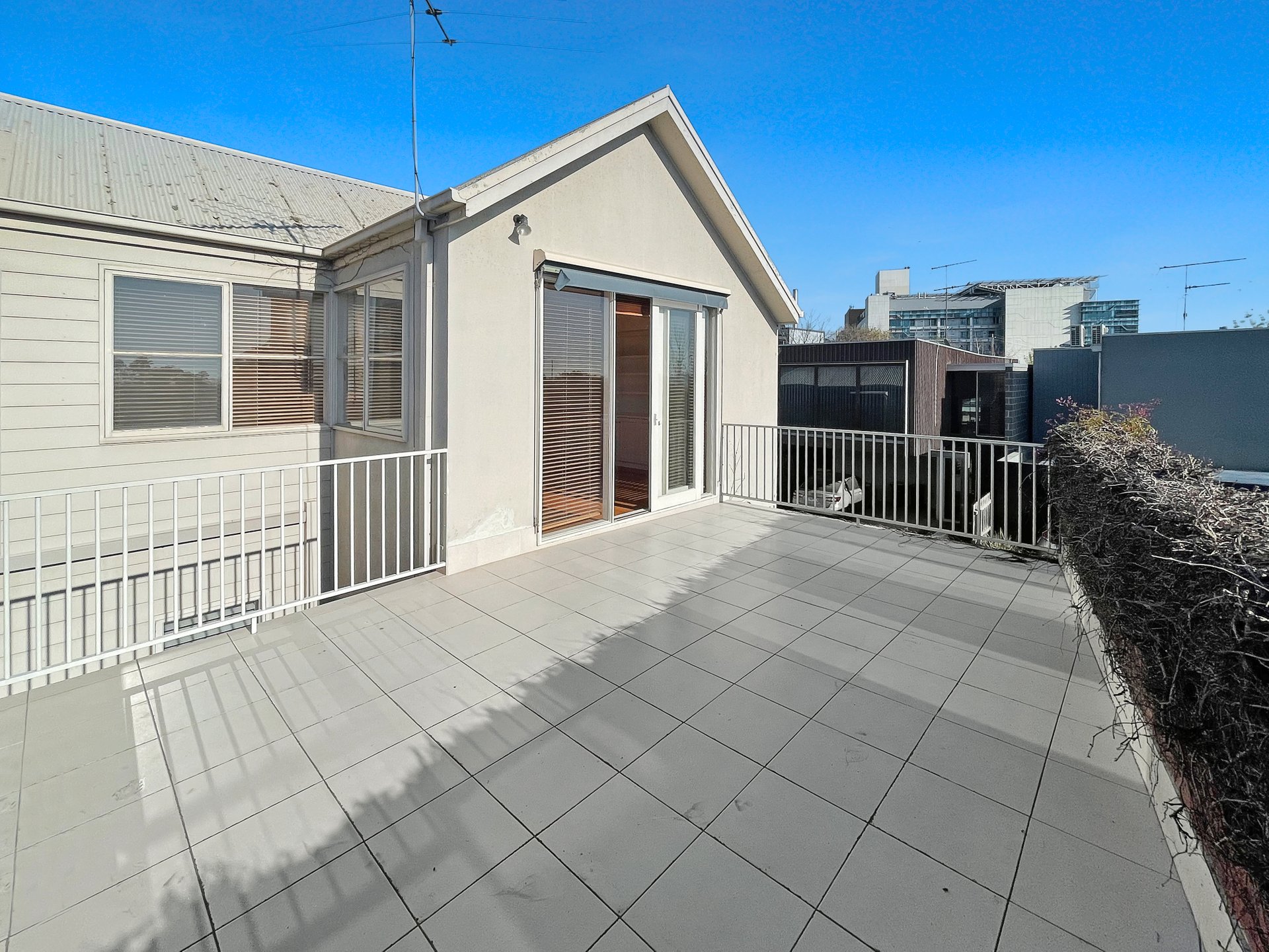 5 Admiral Place, Geelong image 1