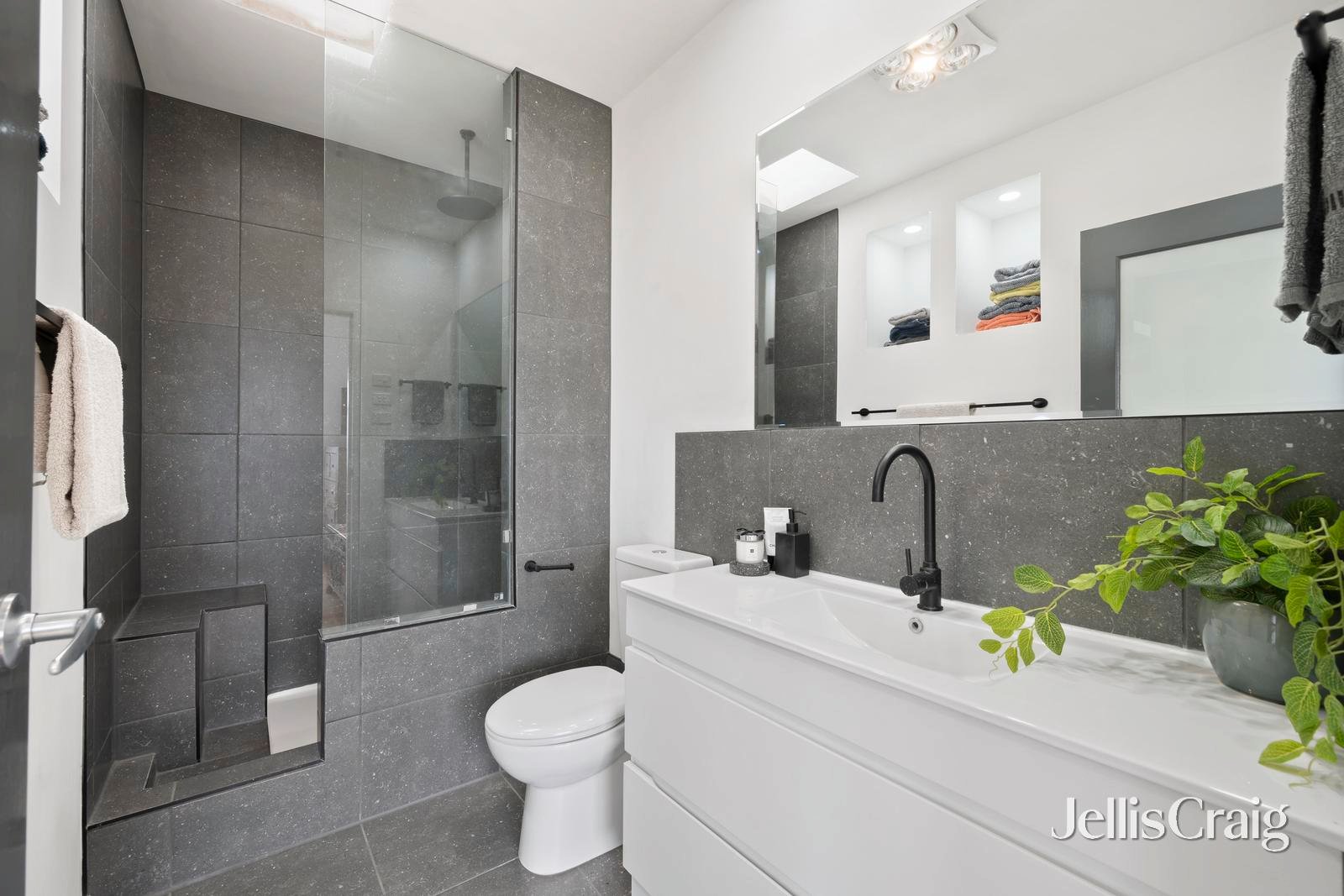 5 Allambi Road, Chirnside Park image 7