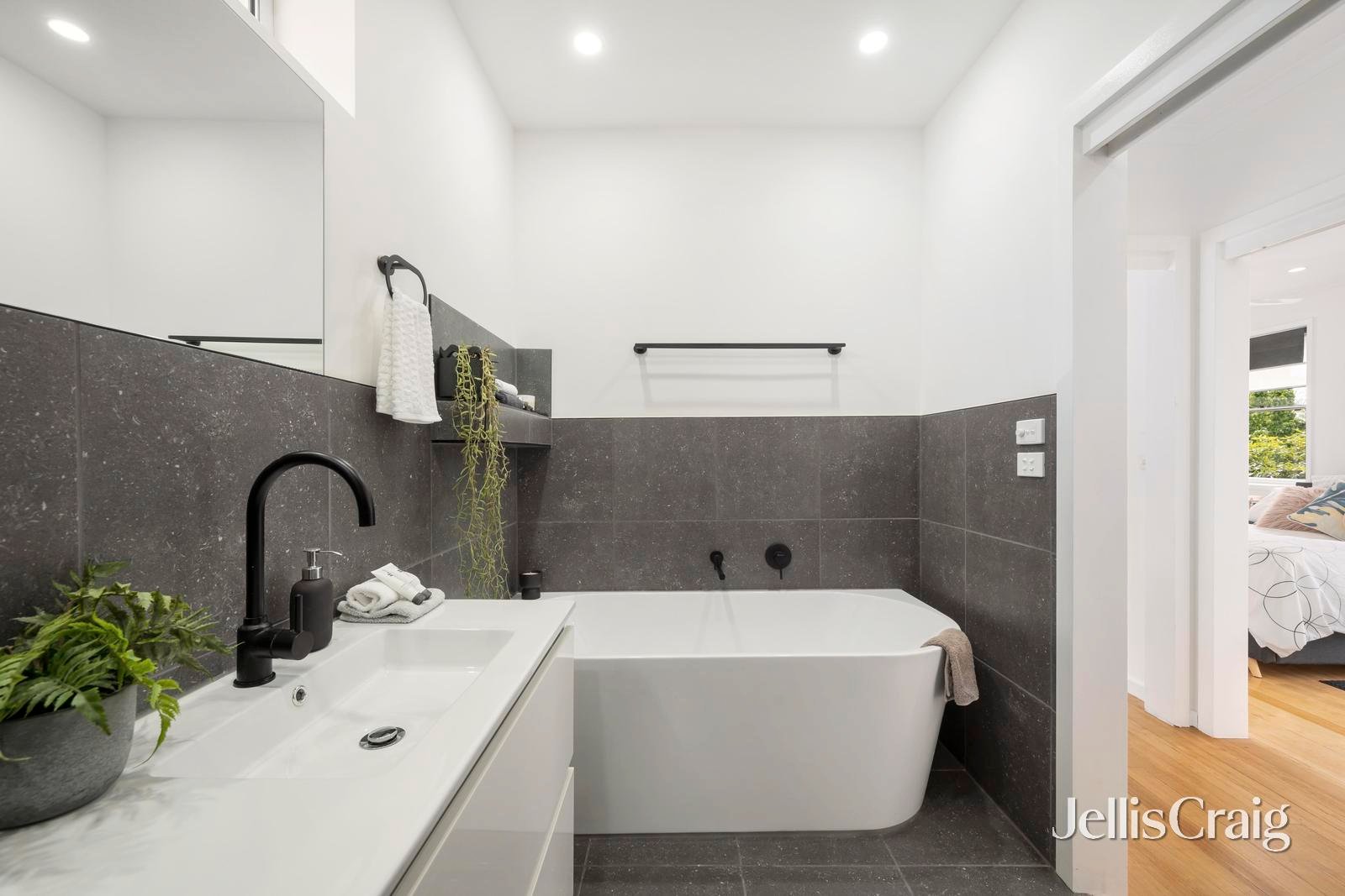 5 Allambi Road, Chirnside Park image 10