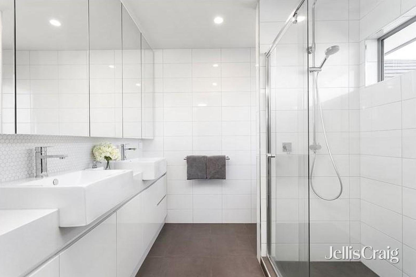 5 Allan Street, Aberfeldie image 7